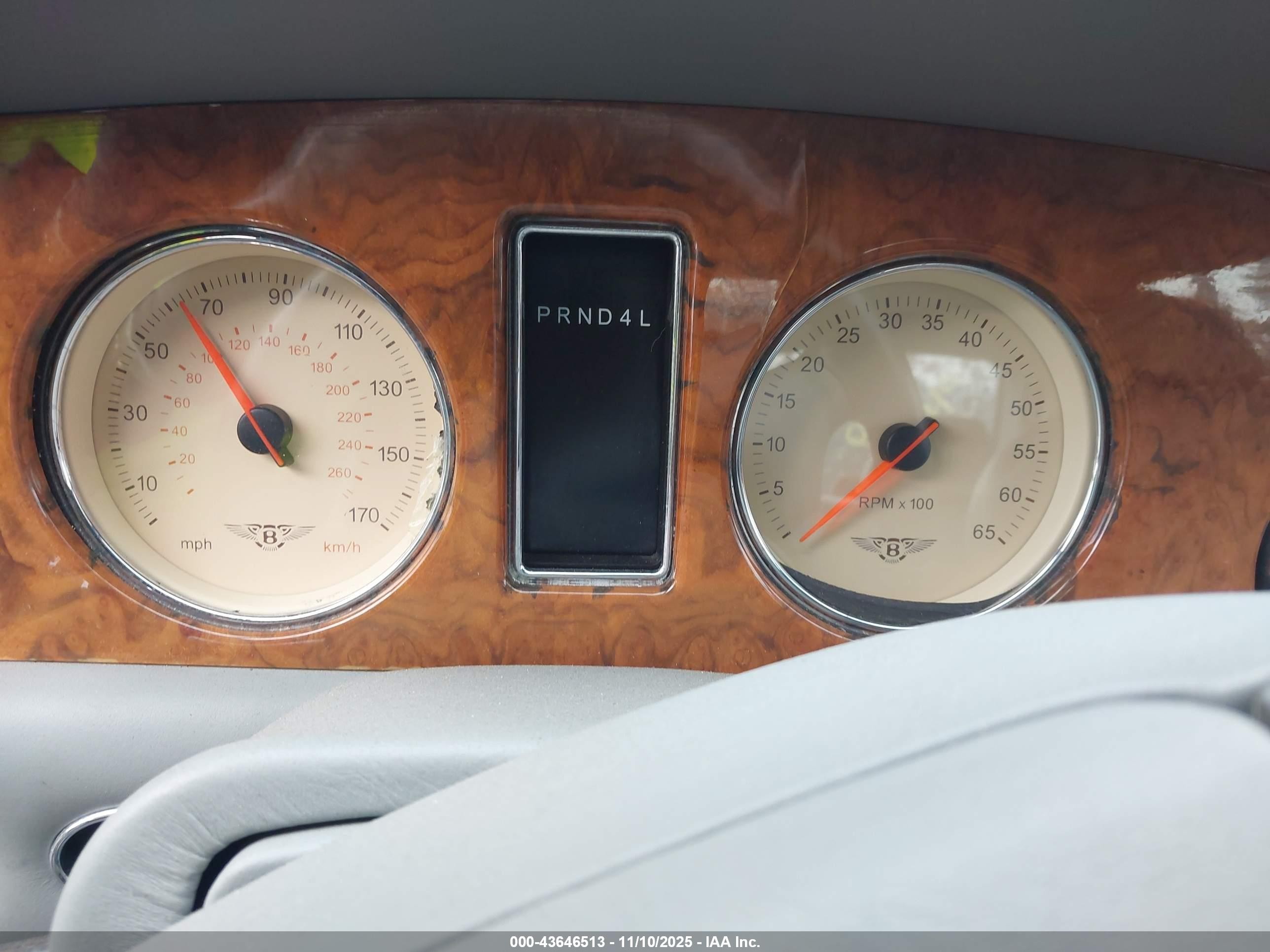 2001 Bentley Arnage   Gray vin: SCBLC31E81CX06555