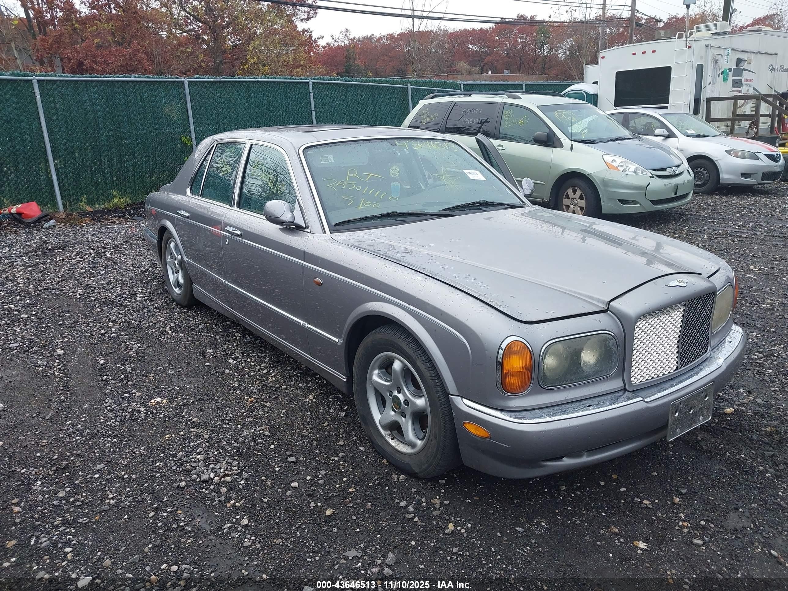 2001 Bentley Arnage   Gray vin: SCBLC31E81CX06555