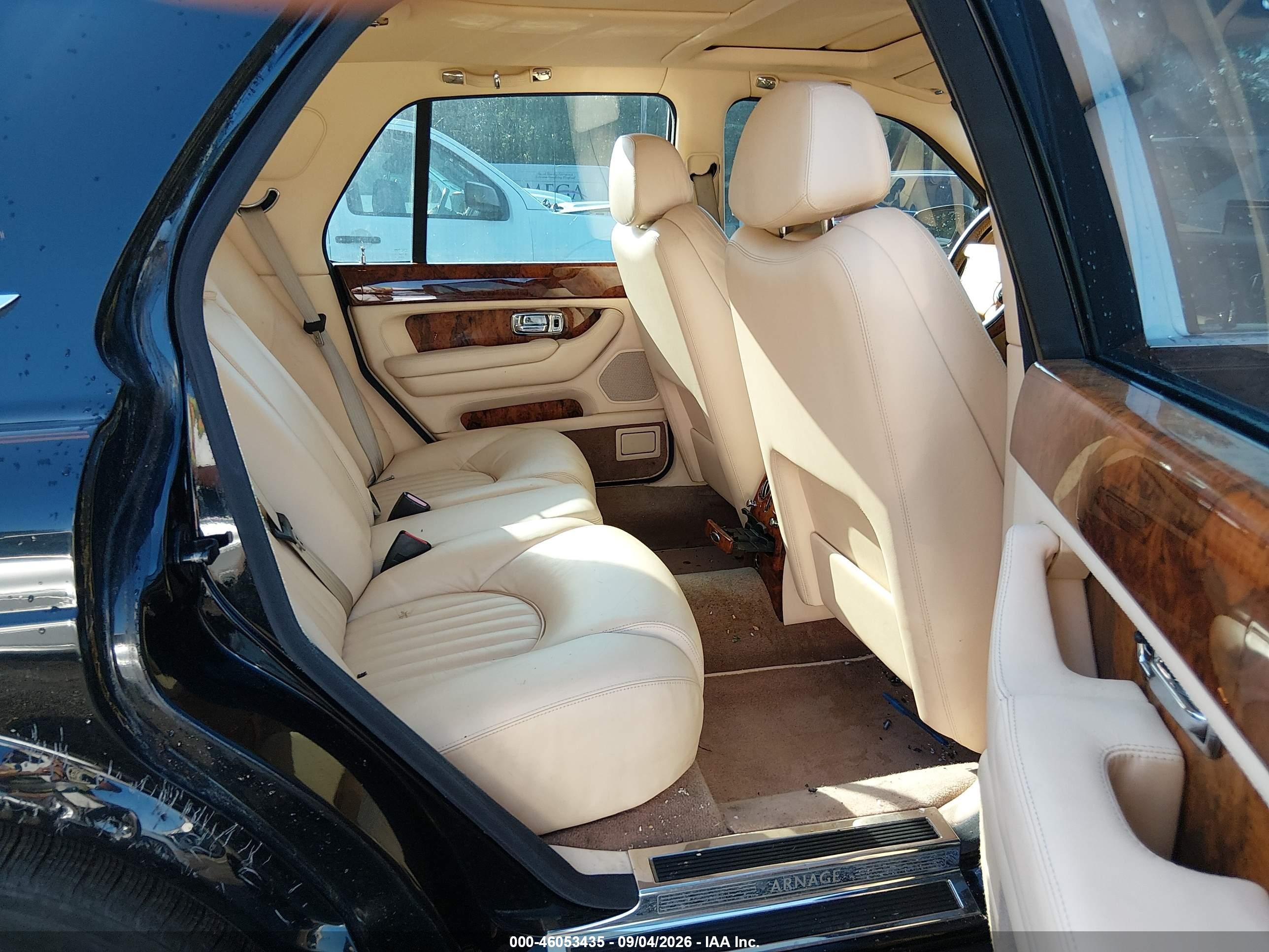 2001 Bentley Arnage   Black vin: SCBLC31E91CX06208