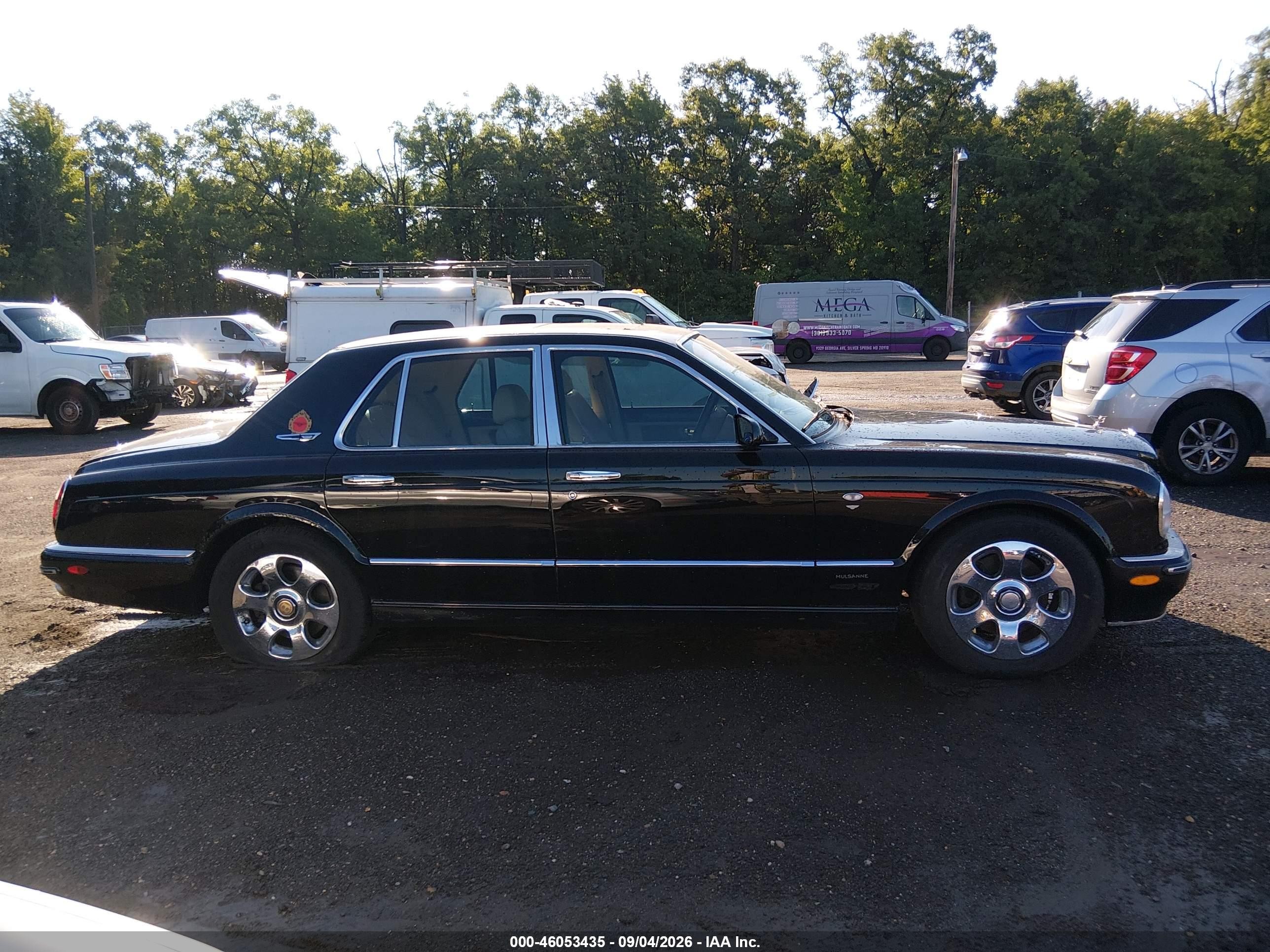 2001 Bentley Arnage   Black vin: SCBLC31E91CX06208