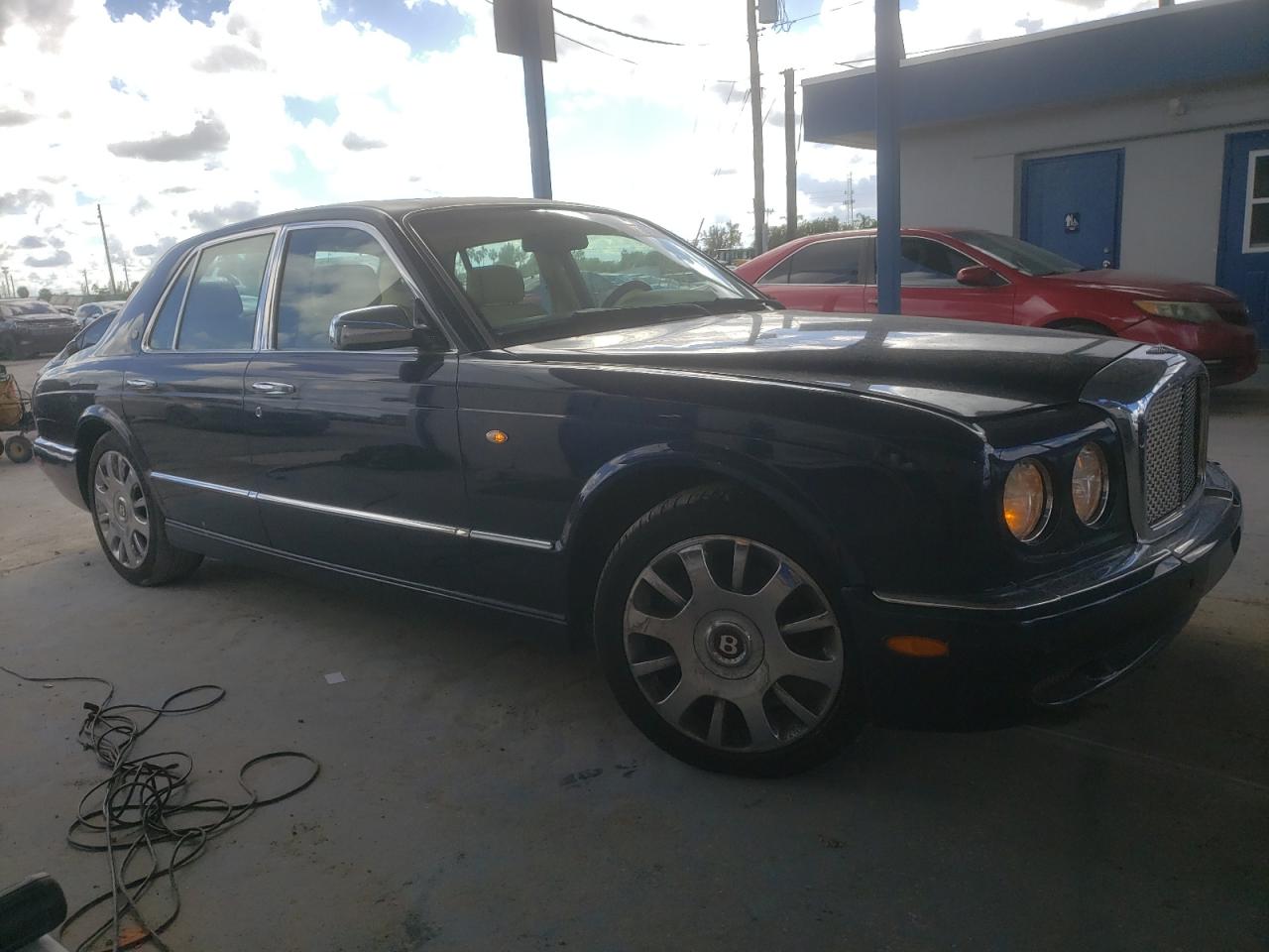 2005 Bentley Arnage Red Label Blue vin: SCBLC37F75CX10456