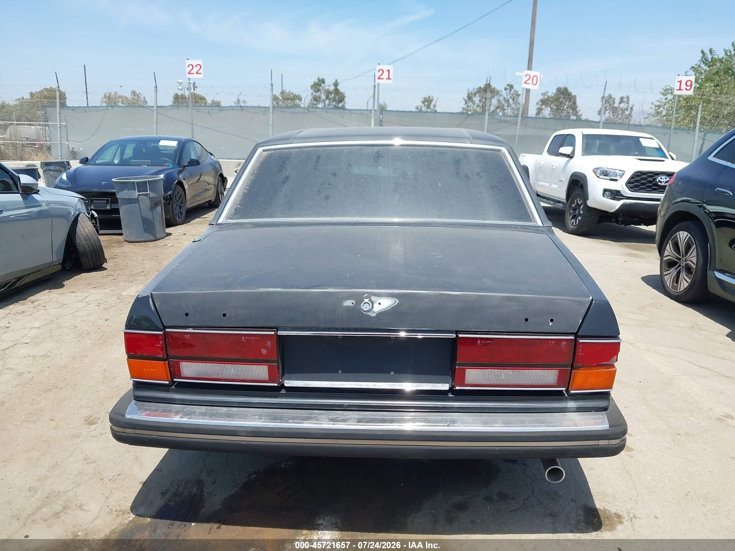 1991 Bentley Eight Black vin: SCBZE02D7MCX33842