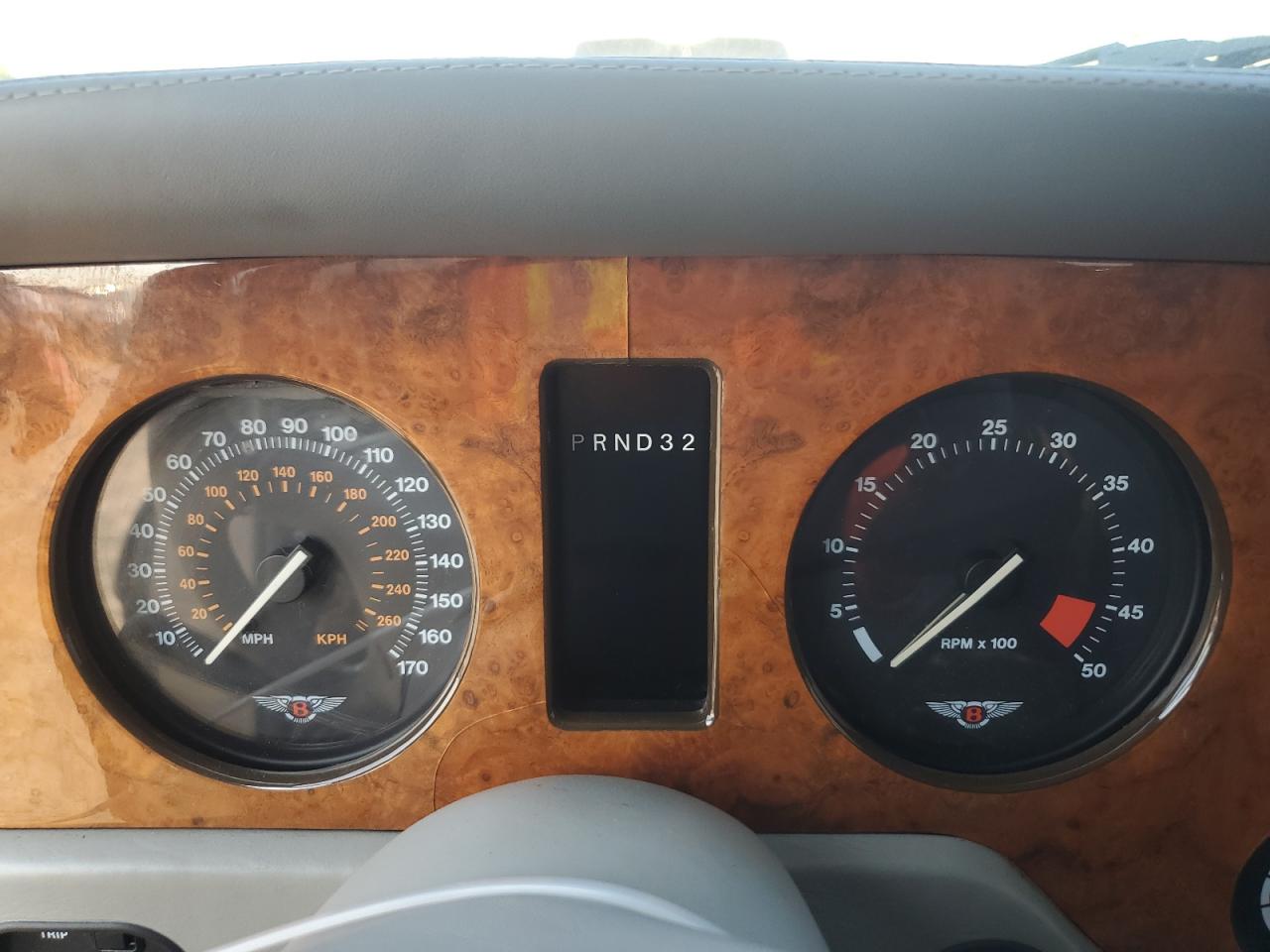 1997 Bentley Turbo R Серебряный vin: SCBZP22C3VCX60129