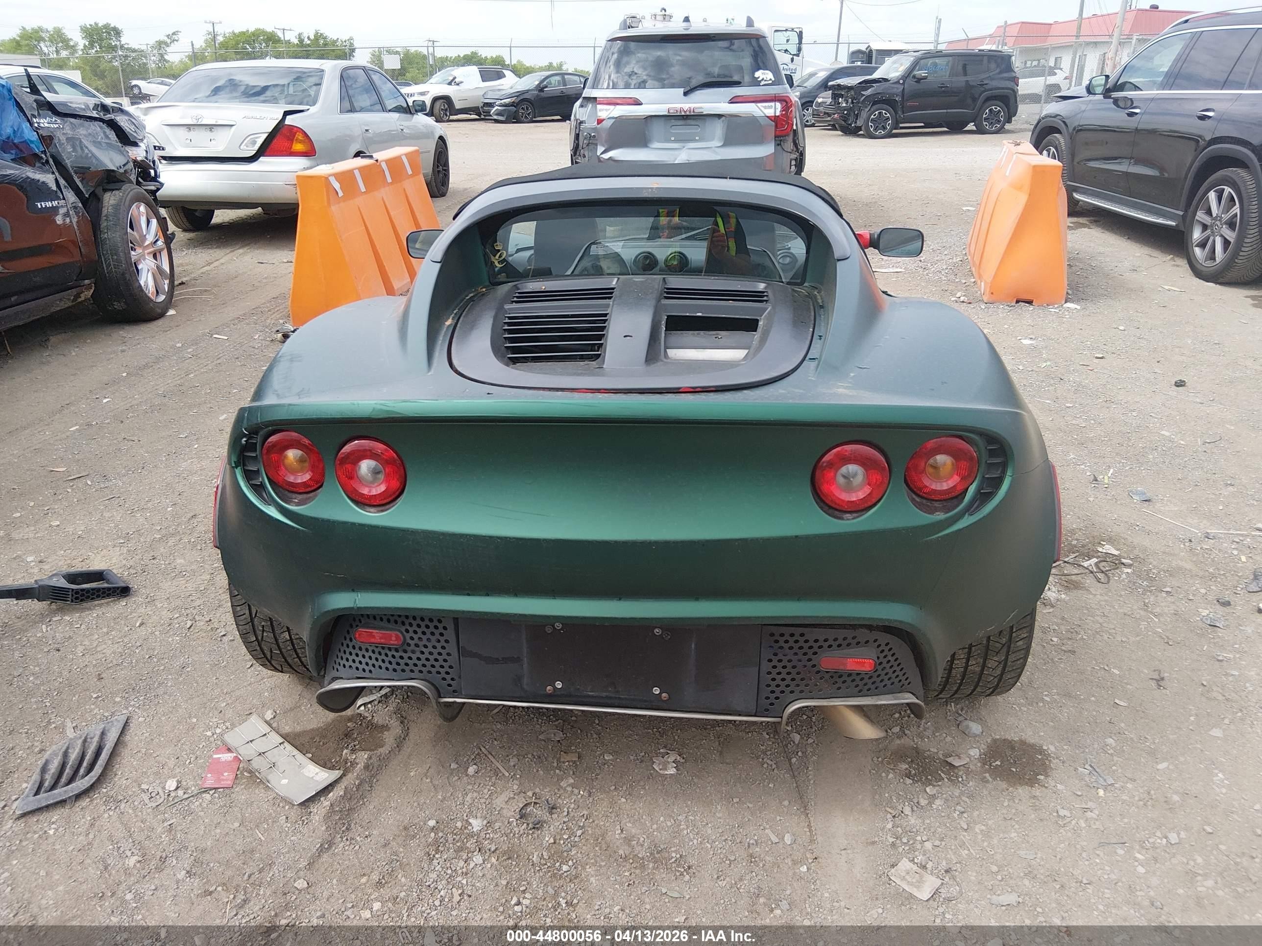 2005 Lotus Elise   Green vin: SCCPC11125HL31205