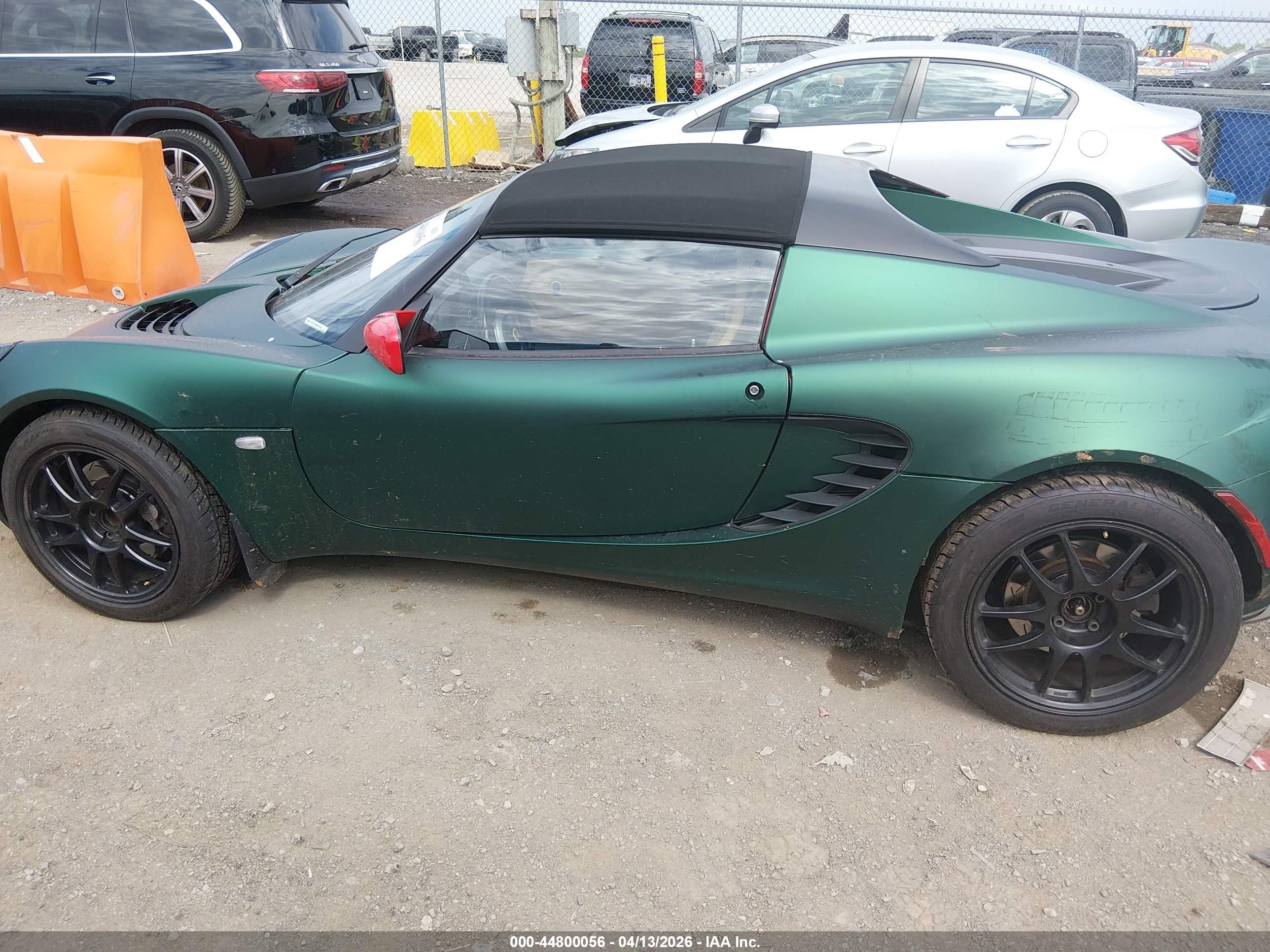2005 Lotus Elise   Green vin: SCCPC11125HL31205