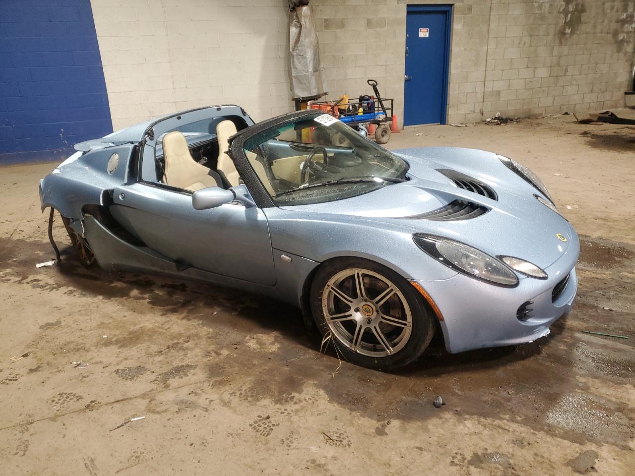 2006 Lotus Elise    Blue vin: SCCPC11126HL30430