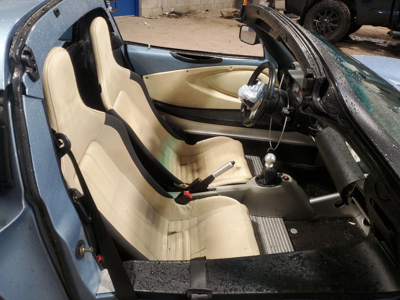2006 Lotus Elise    Blue vin: SCCPC11126HL30430