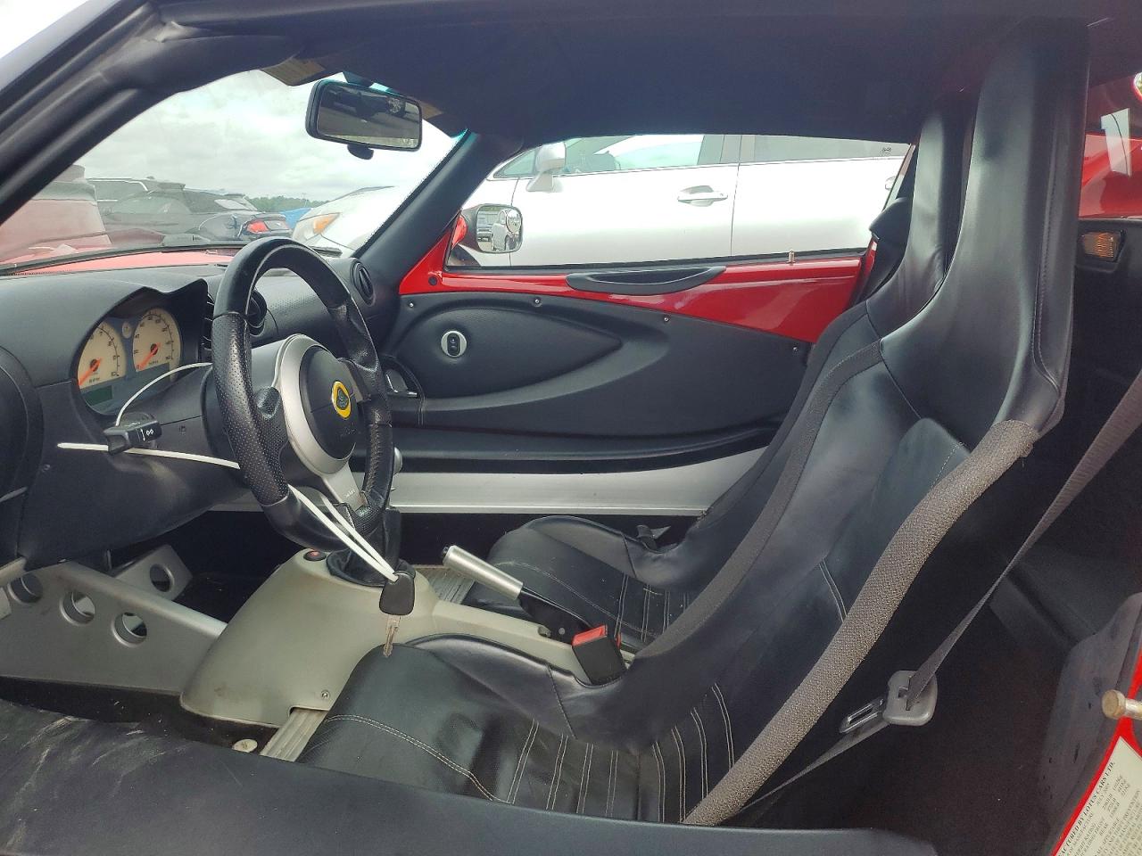 2005 Lotus Elise Red vin: SCCPC111X5HL35017