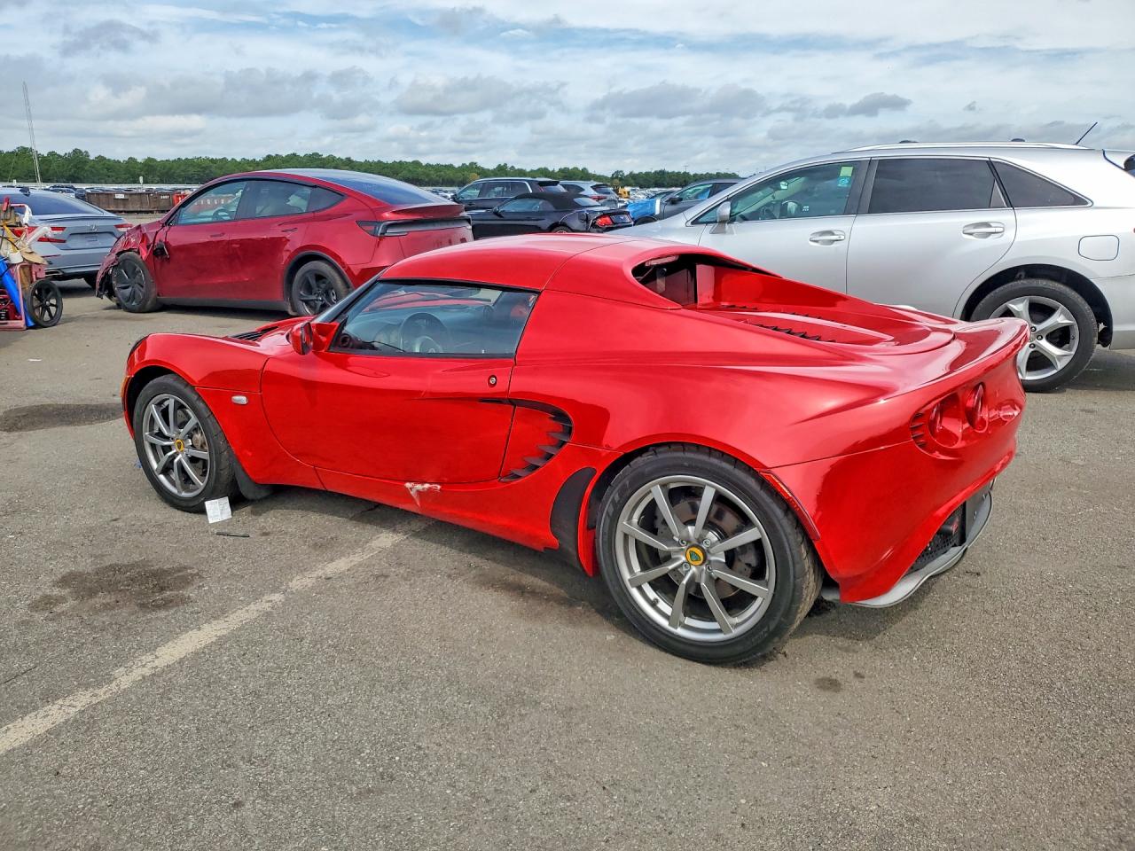 2005 Lotus Elise Red vin: SCCPC111X5HL35017