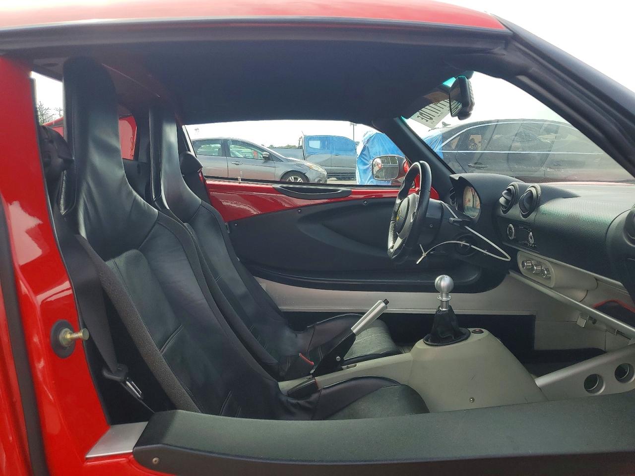 2005 Lotus Elise Red vin: SCCPC111X5HL35017