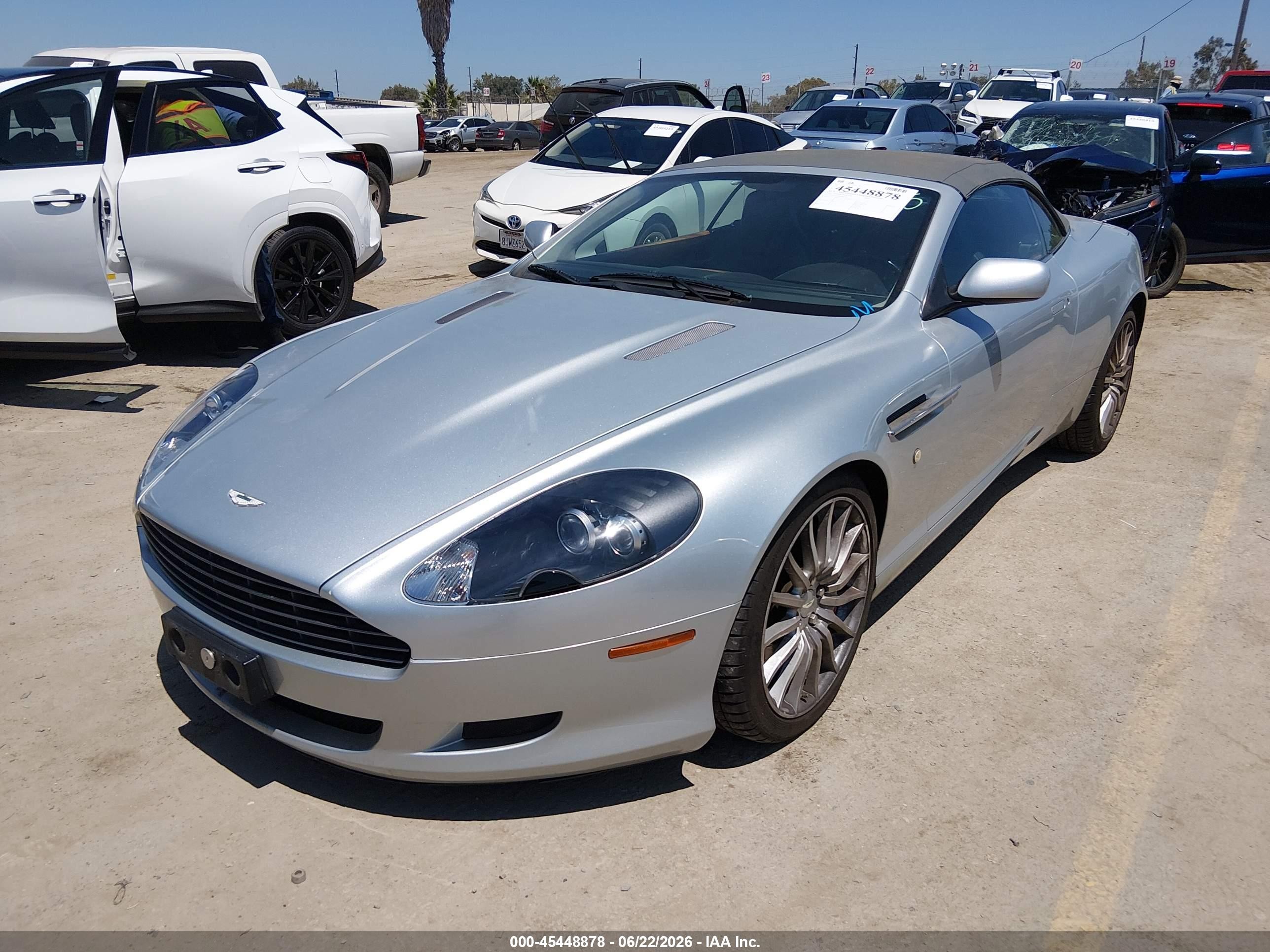 2006 Aston Martin Db9 Volante Серебряный vin: SCFAD02A26GB05268