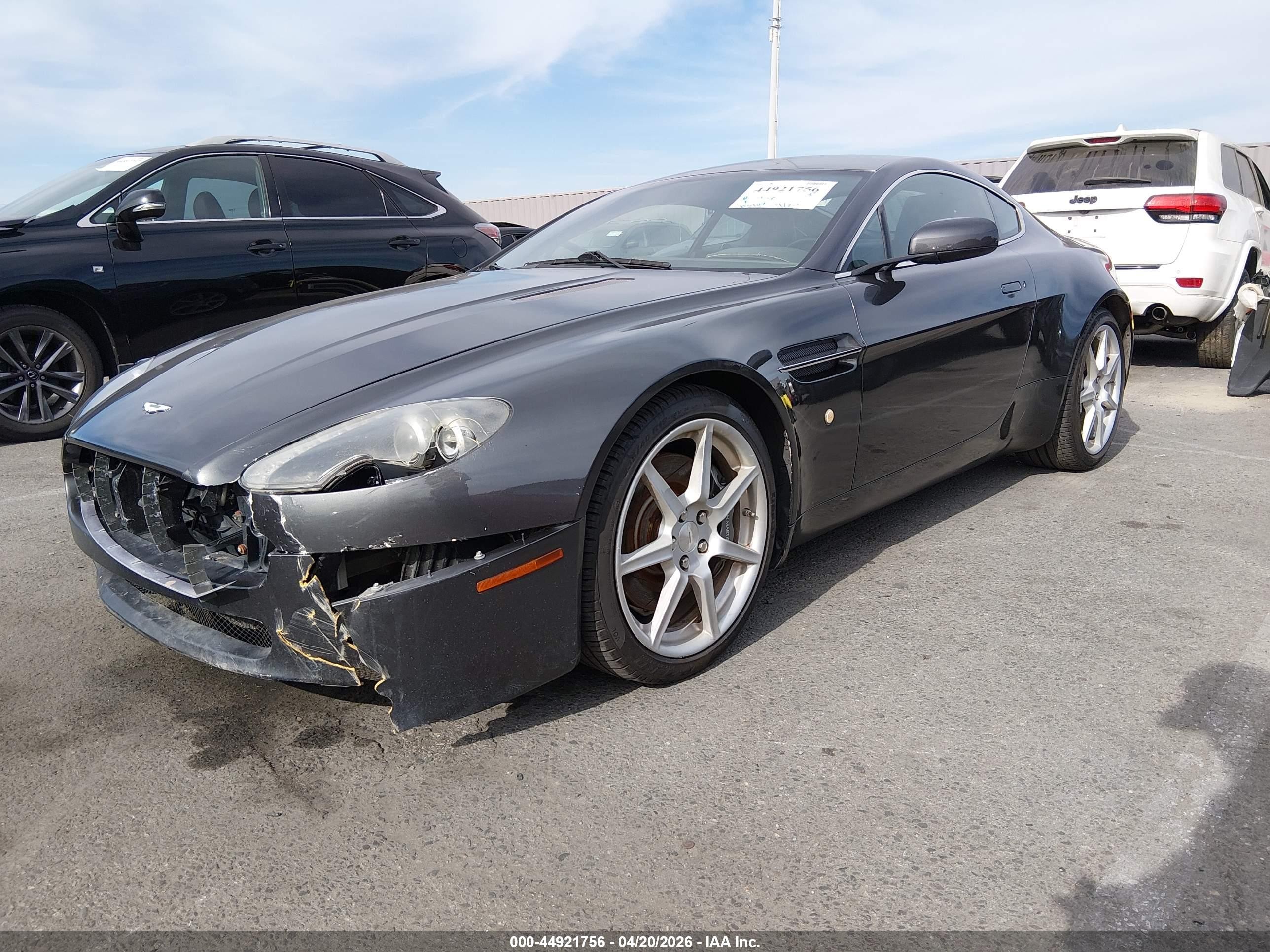 2006 Aston Martin V8 Vantage   Серый vin: SCFBB03BX6GC01747