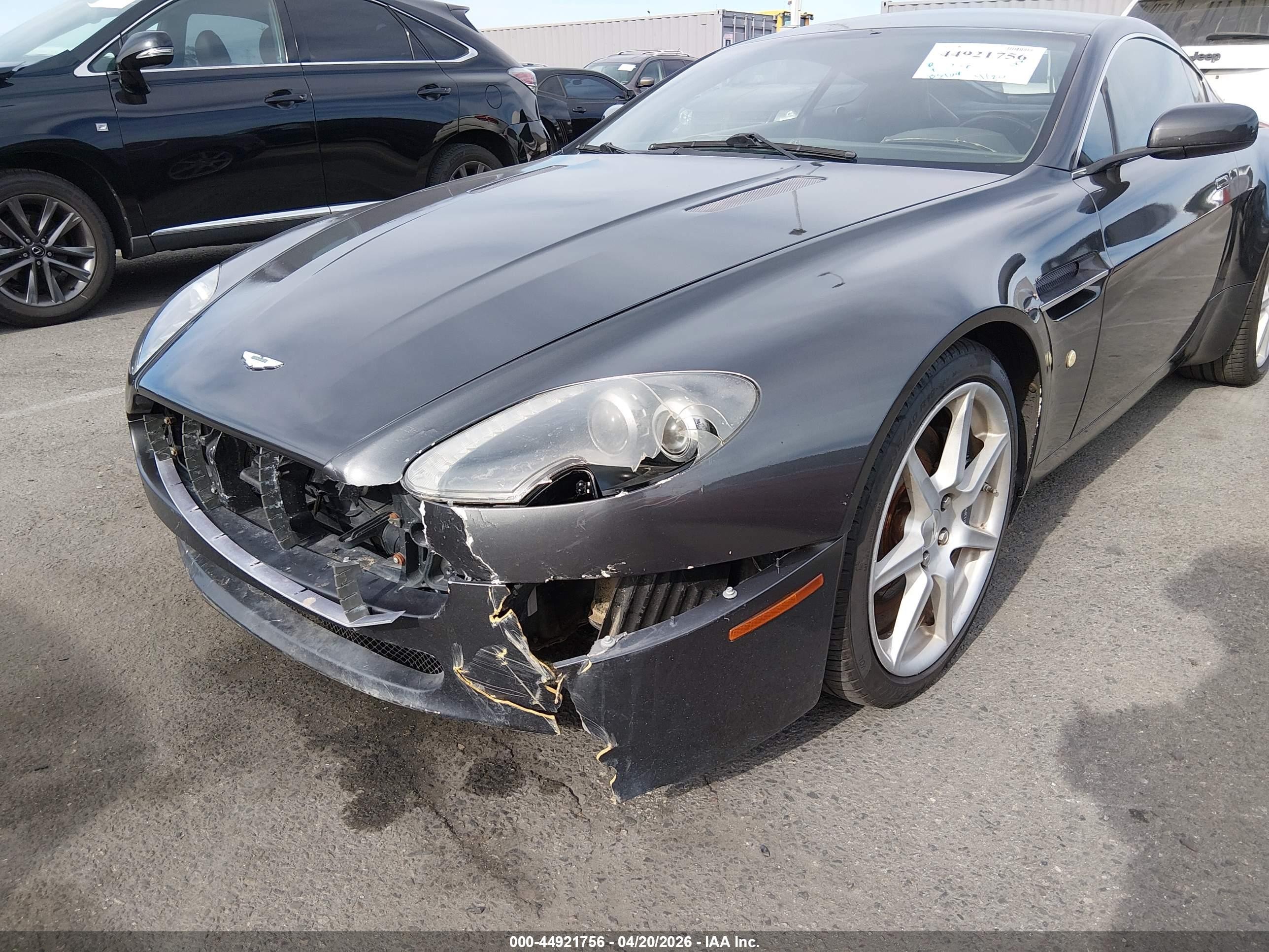 2006 Aston Martin V8 Vantage   Серый vin: SCFBB03BX6GC01747