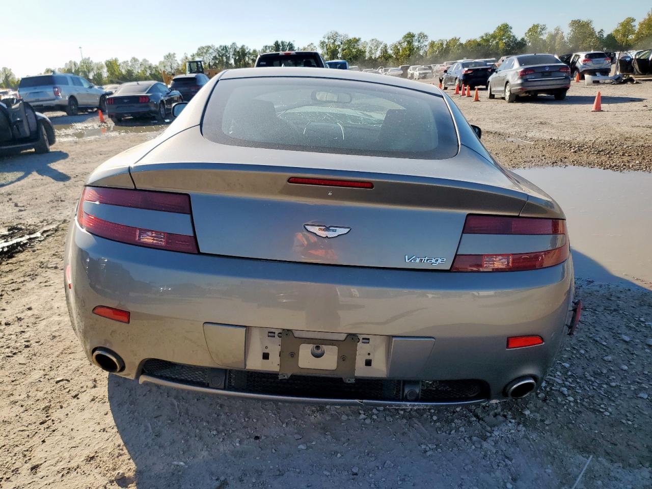 2008 Aston Martin V8 Vantage Gray vin: SCFBF03B38GC09910