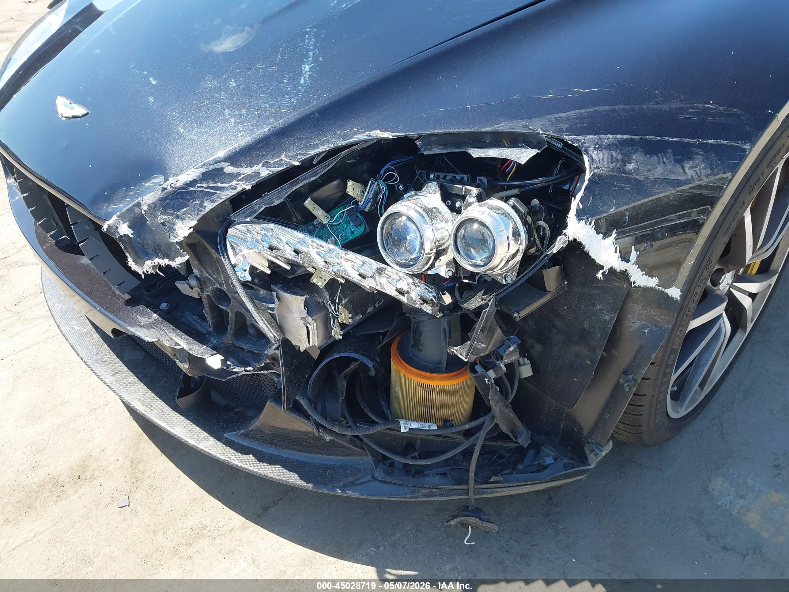 2013 Aston Martin V8 Vantage S Черный vin: SCFEBBDL8DGC17765
