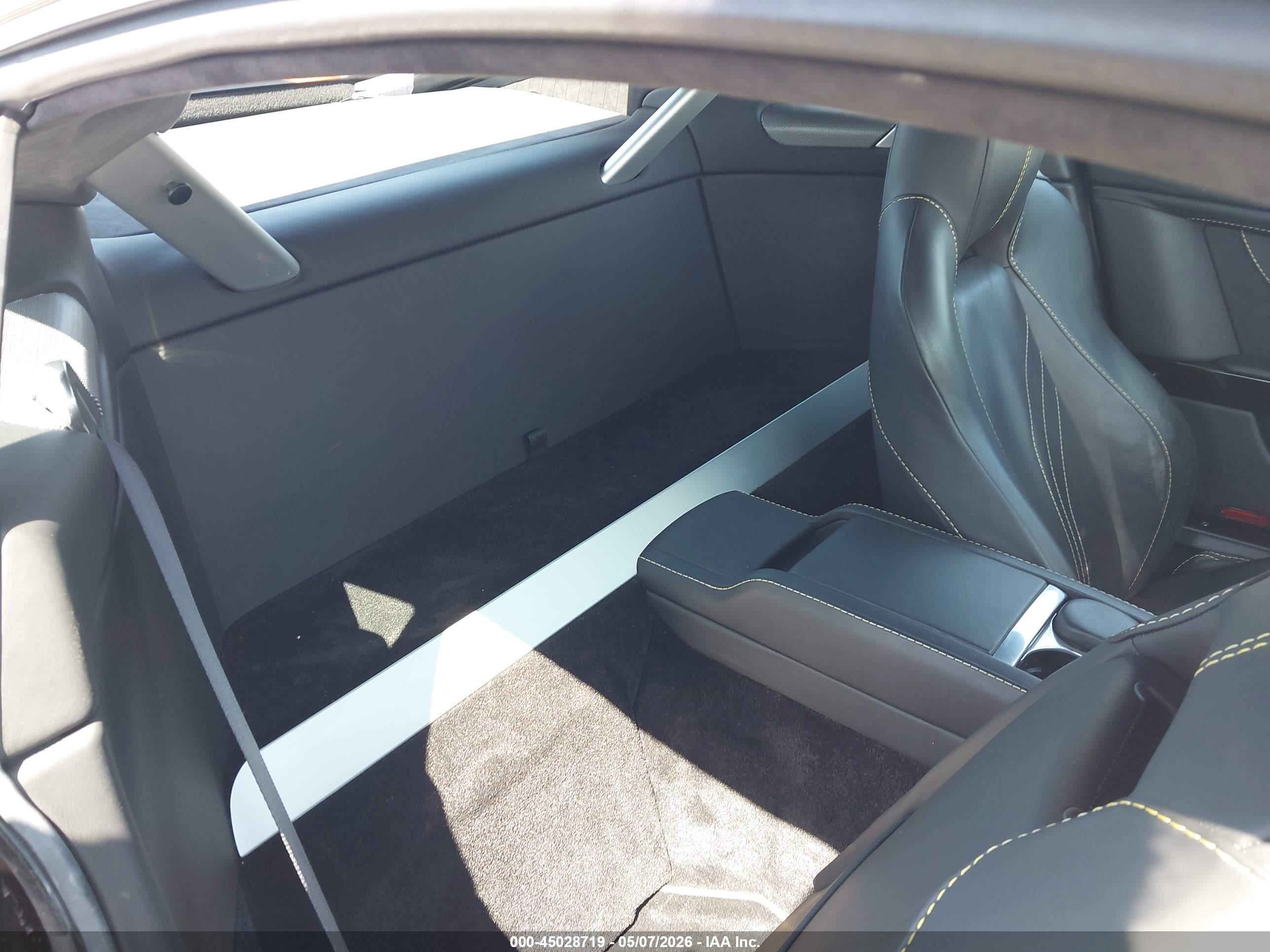 2013 Aston Martin V8 Vantage S Черный vin: SCFEBBDL8DGC17765