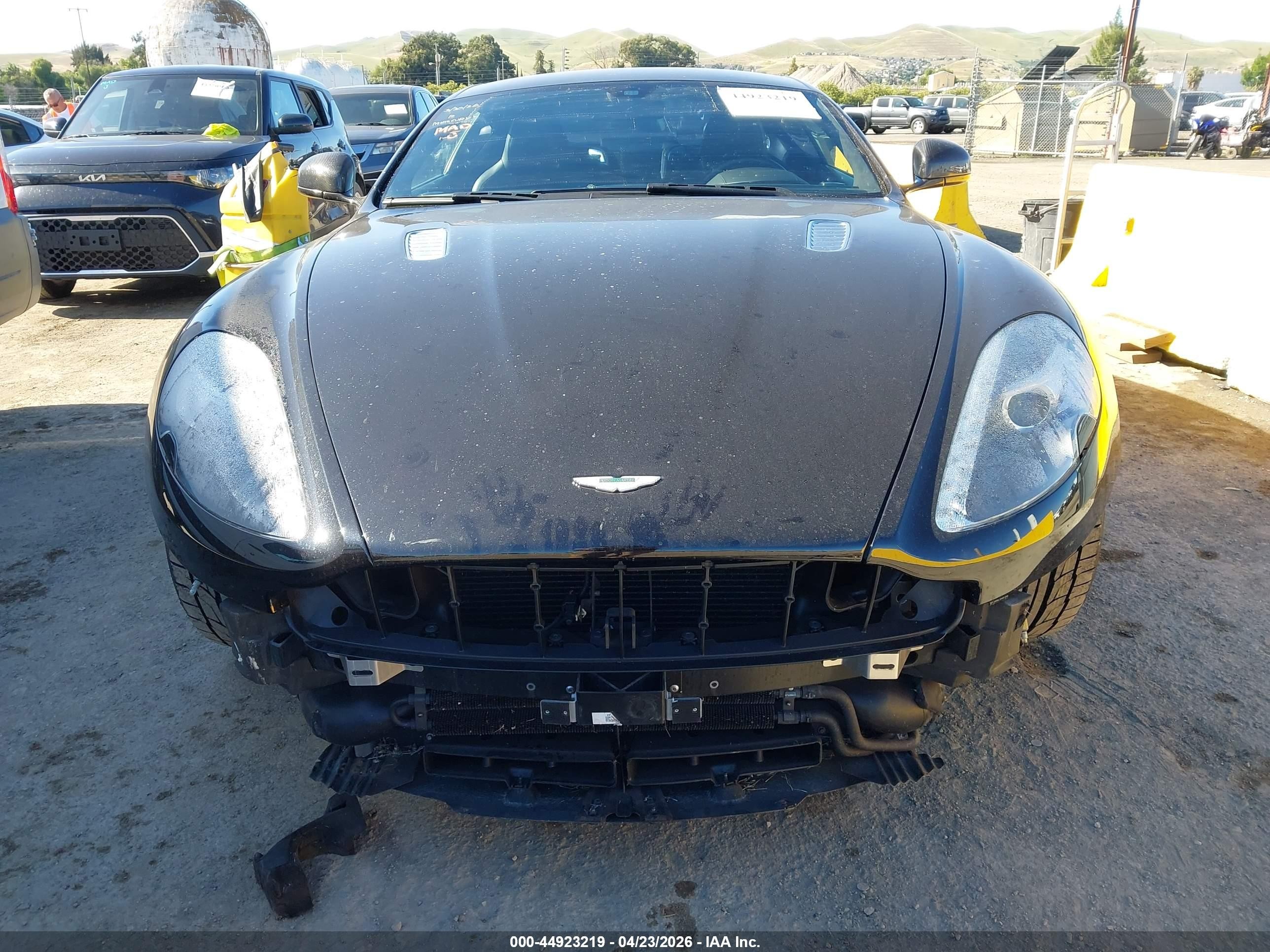 2013 Aston Martin Db9   Черный vin: SCFFDAAM8DGA14722