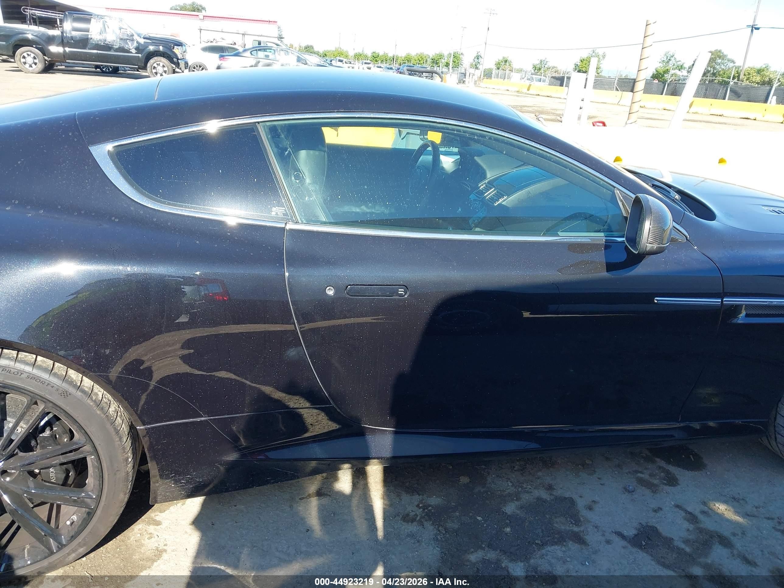 2013 Aston Martin Db9   Черный vin: SCFFDAAM8DGA14722