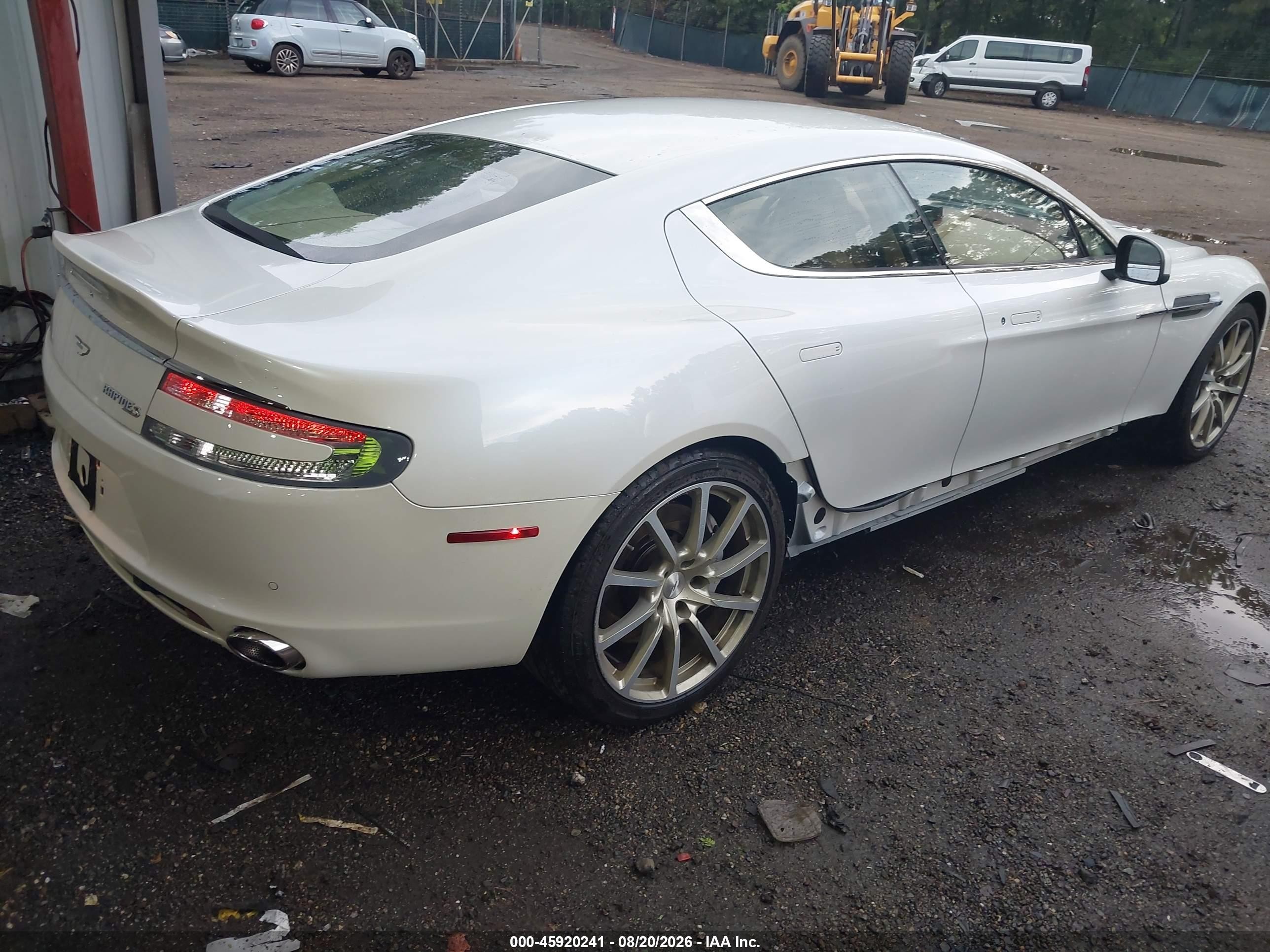 2015 Aston Martin Rapide S   White vin: SCFHMDBS1FGF04669