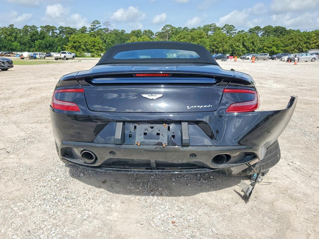 2014 Aston Martin Vanquish Volante Black vin: SCFPDCGP7EGK01529