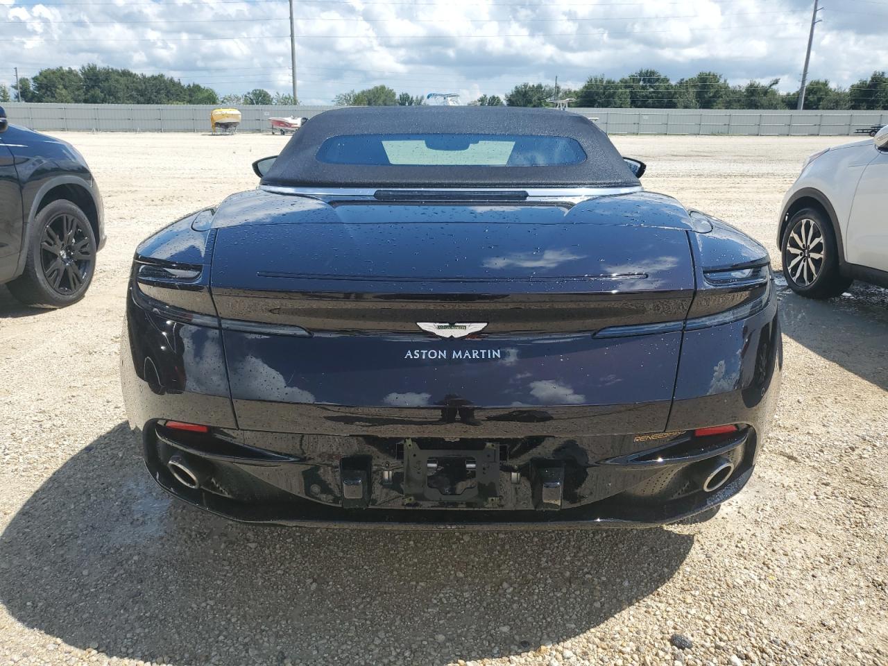 2020 Aston Martin Db11  Черный vin: SCFRMFCW6LGM09132