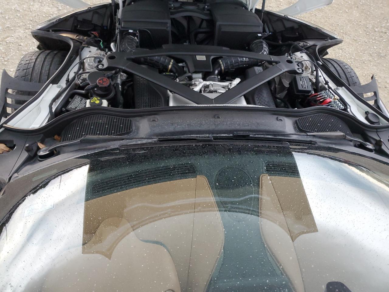 2020 Aston Martin Db11  White vin: SCFRMFCWXLGM09361