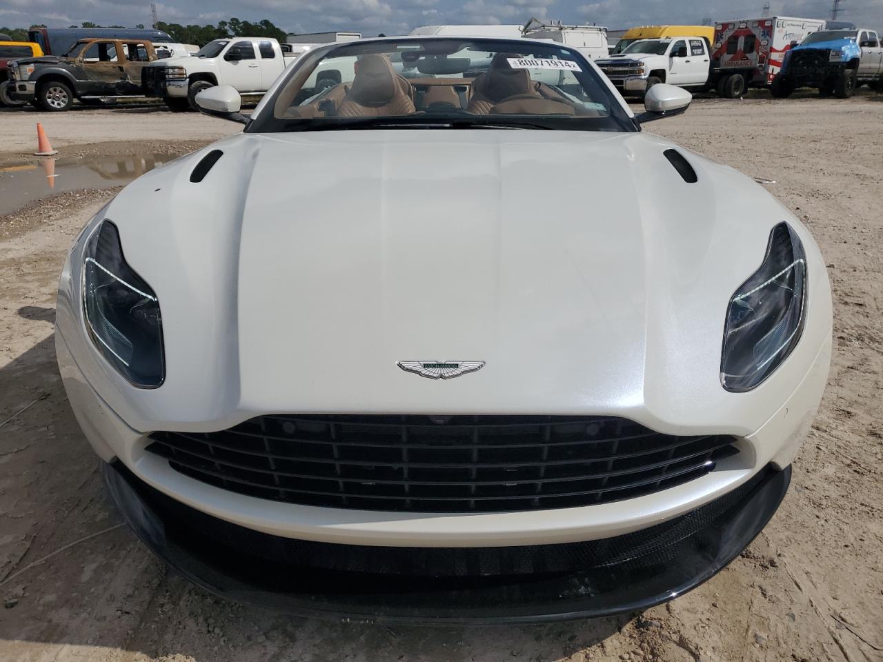 2020 Aston Martin Db11  Белый vin: SCFRMFCWXLGM09361