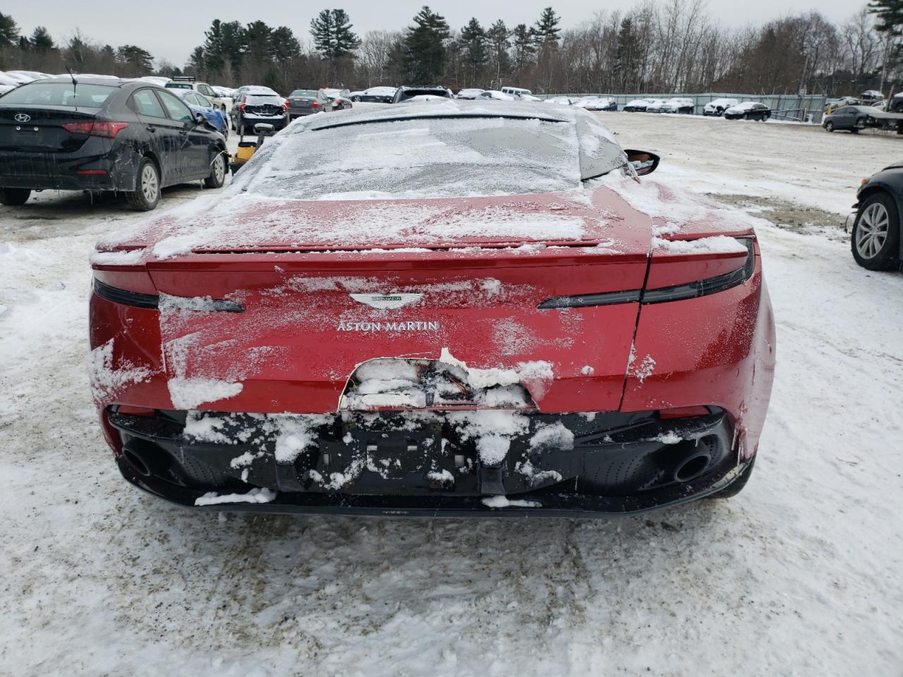 2020 Aston Martin Db11 Amr Красный vin: SCFRMFEV2LGL08979