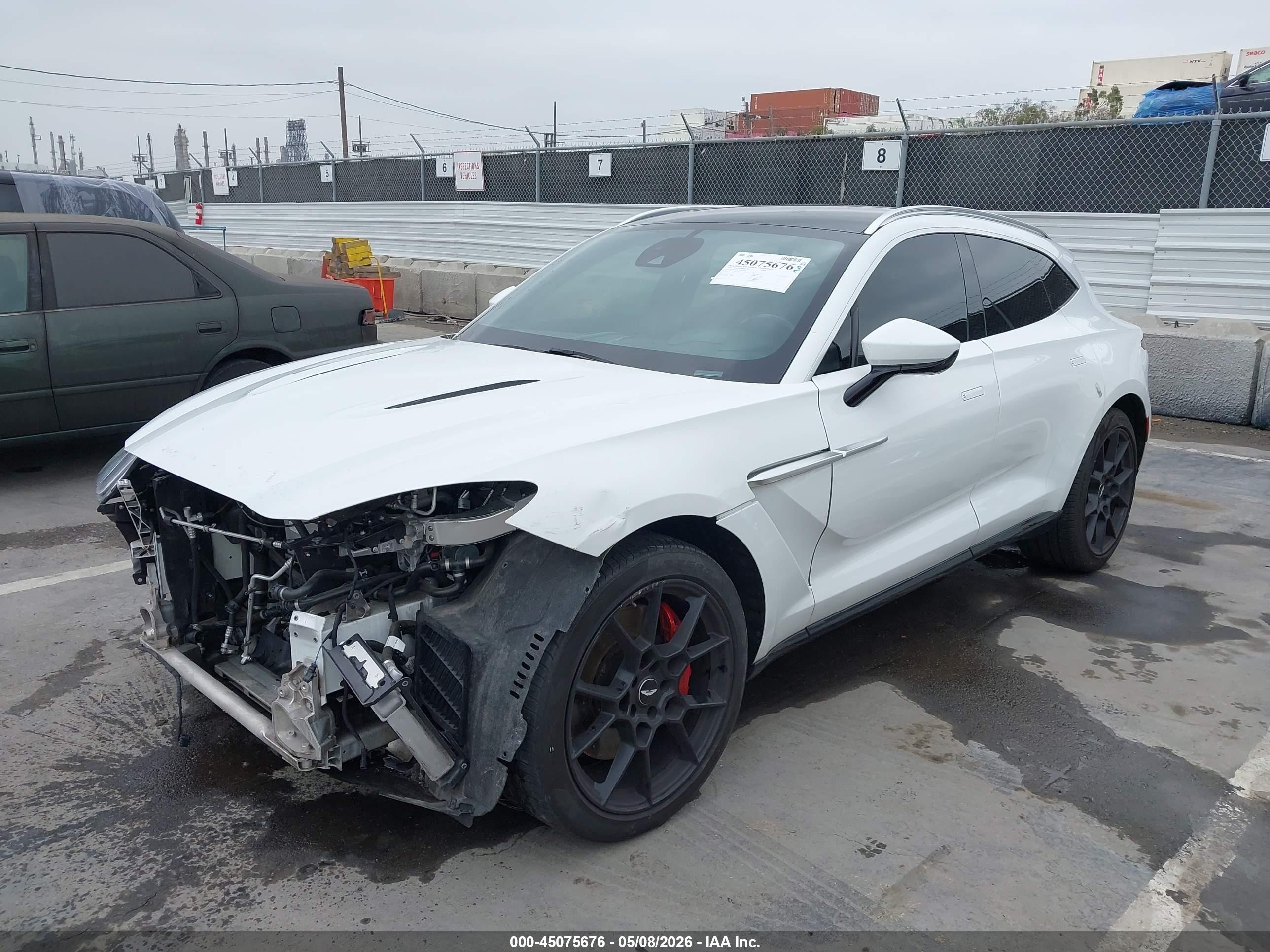 2021 Aston Martin Dbx   Белый vin: SCFVUJAW5MTV03886