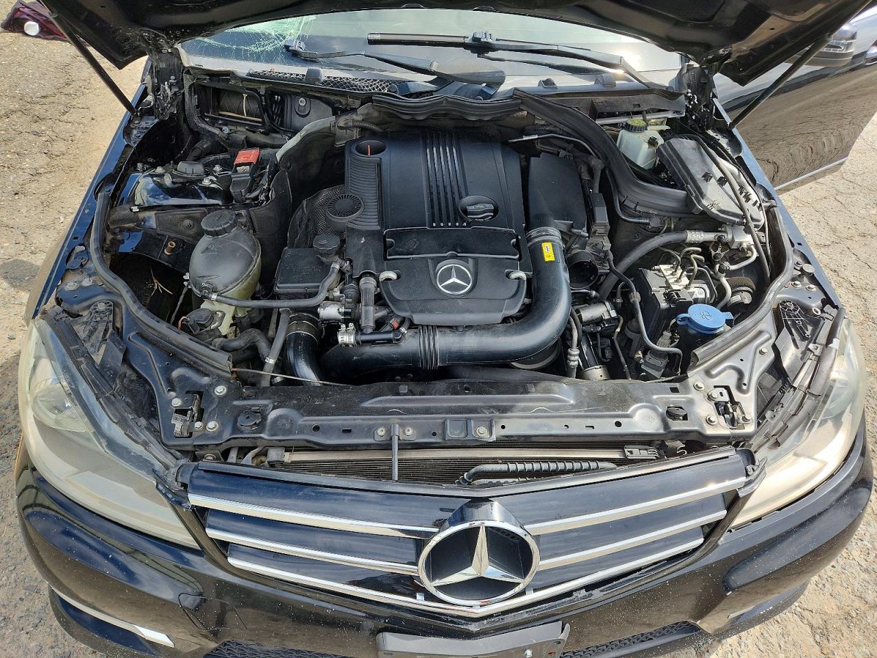2013 Mercedes-benz C 250 Black vin: WDDGF4HB9DR269941
