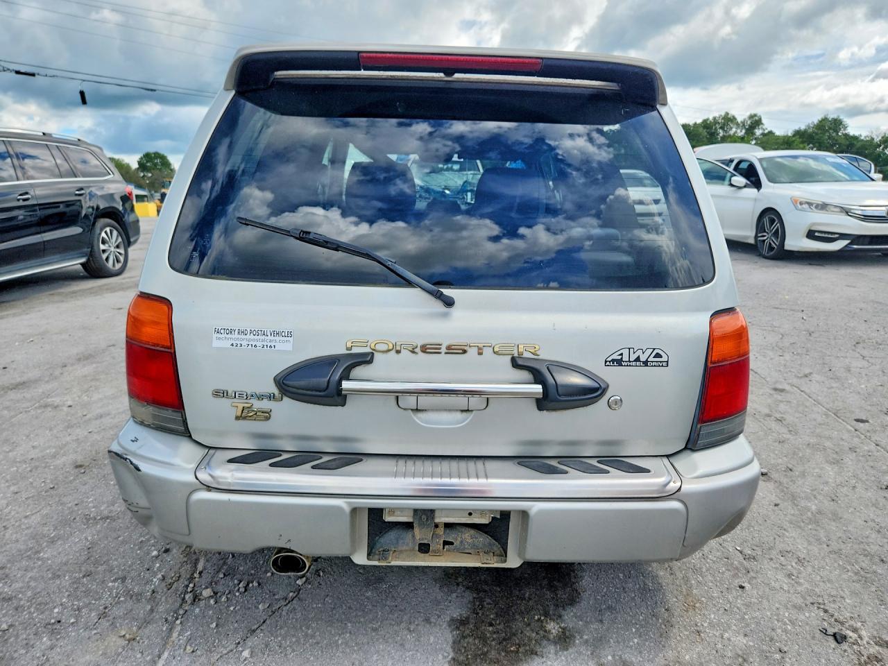 1998 Subaru Frstr Beige vin: SF9002281