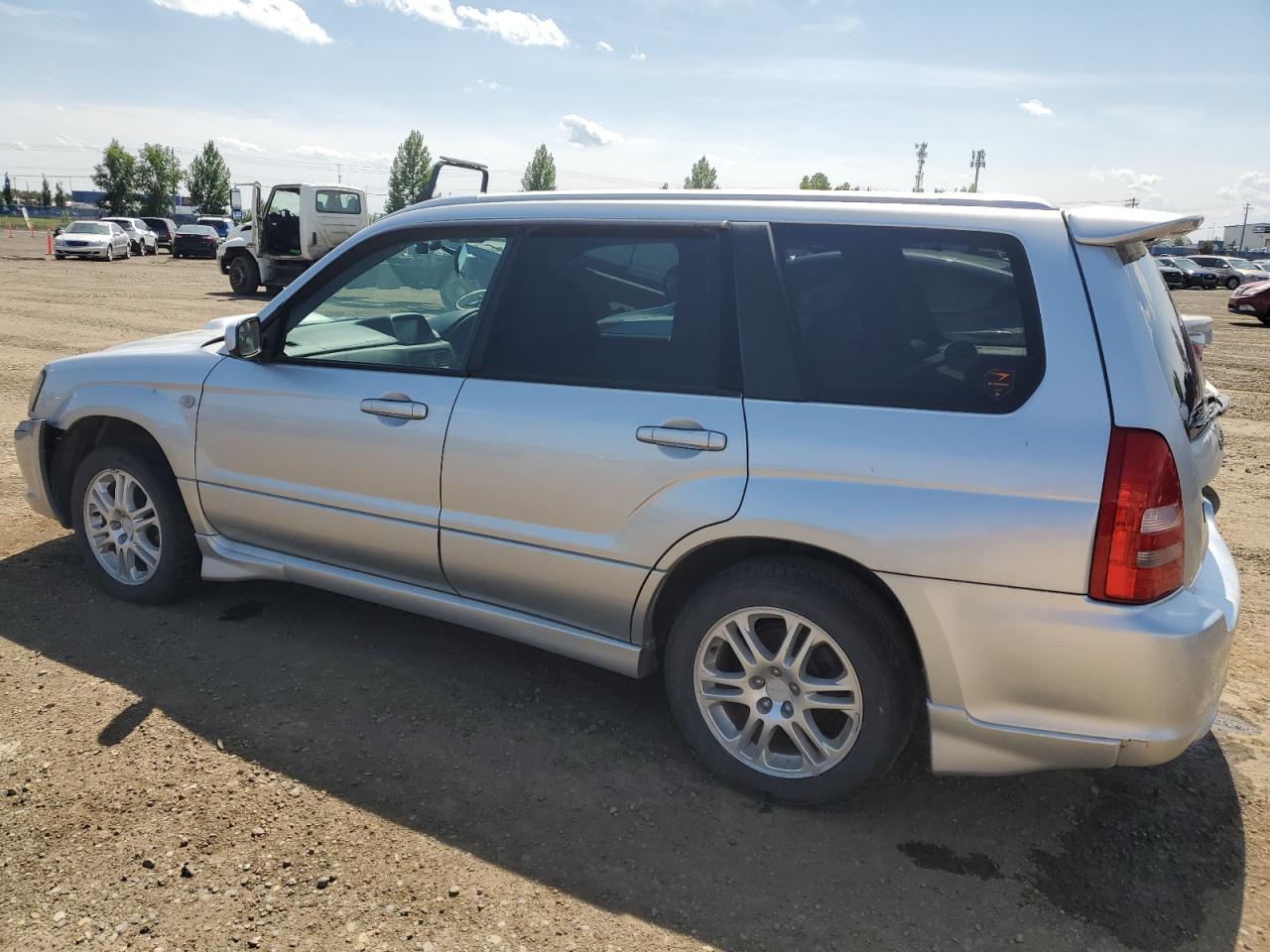 2004 Subaru Forester Silver vin: SG5066191