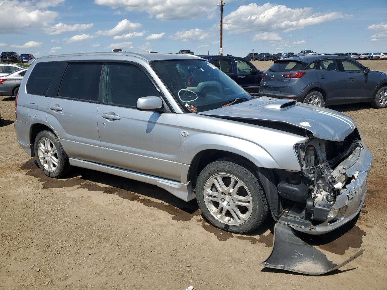 2004 Subaru Forester Silver vin: SG5066191