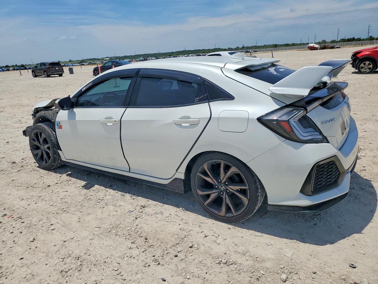 2018 Honda Civic Sport White vin: SHHFK7G47JU203362