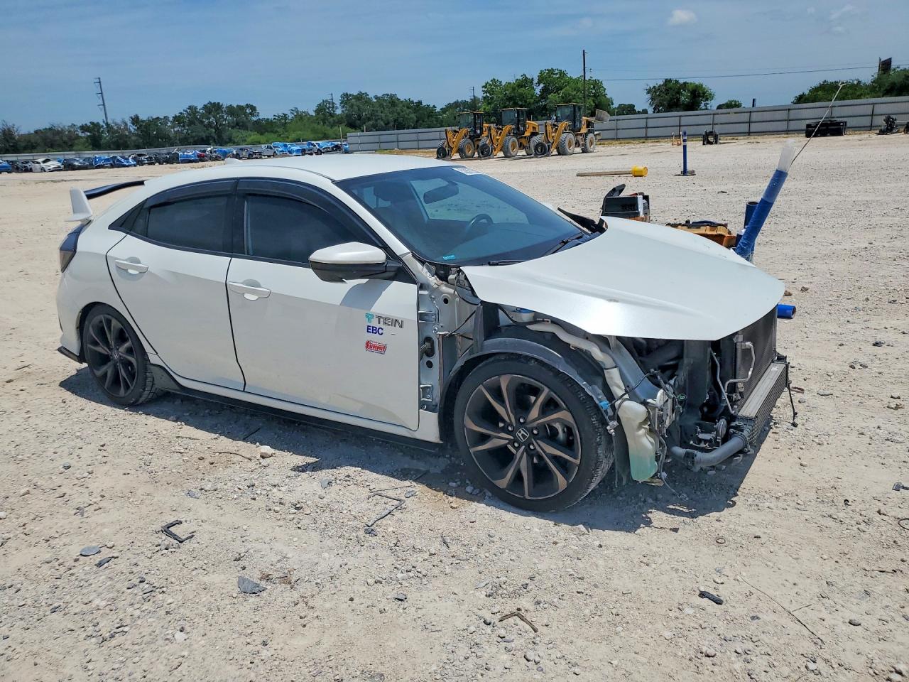 2018 Honda Civic Sport White vin: SHHFK7G47JU203362