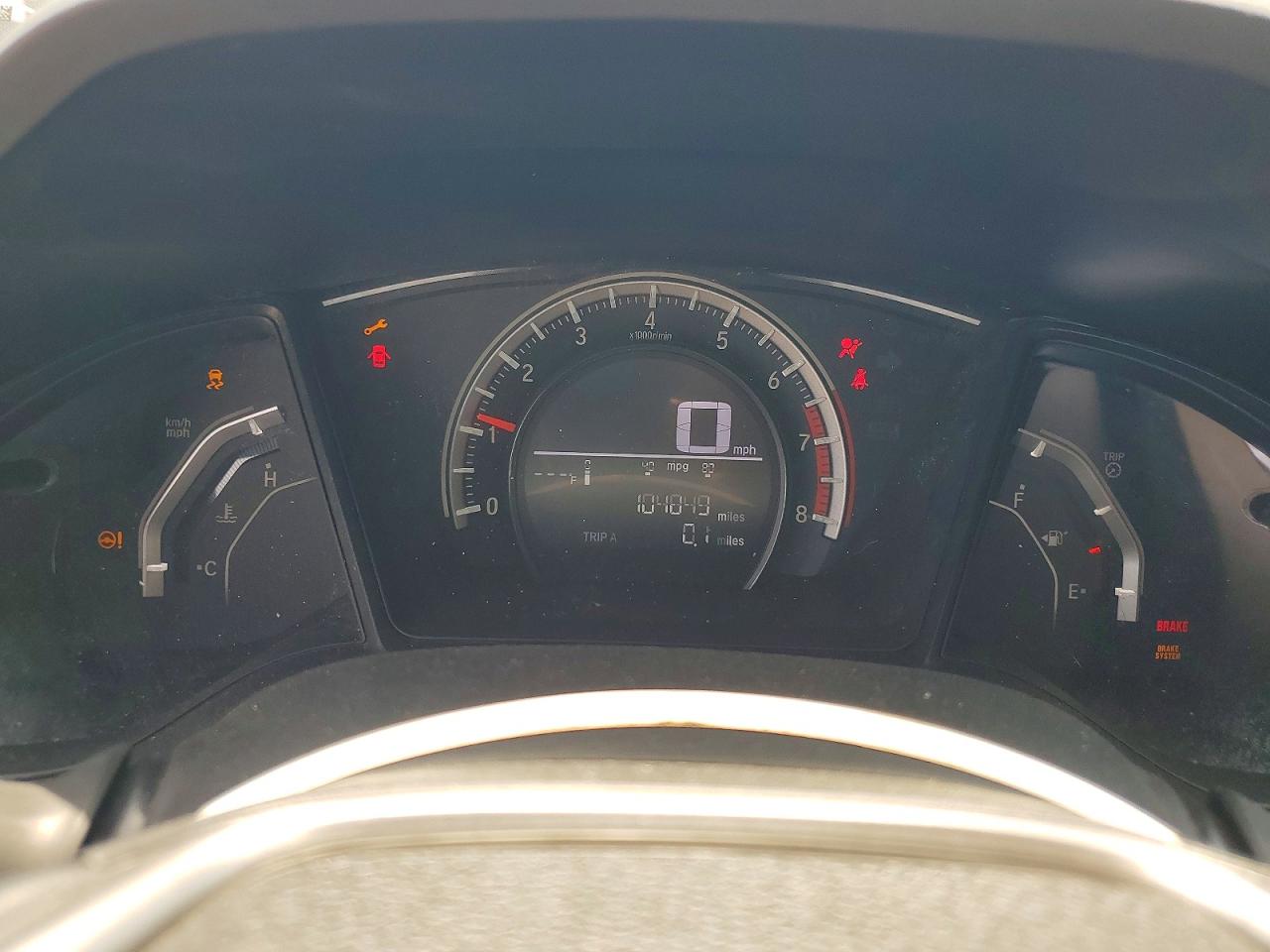 2018 Honda Civic Sport White vin: SHHFK7G47JU203362