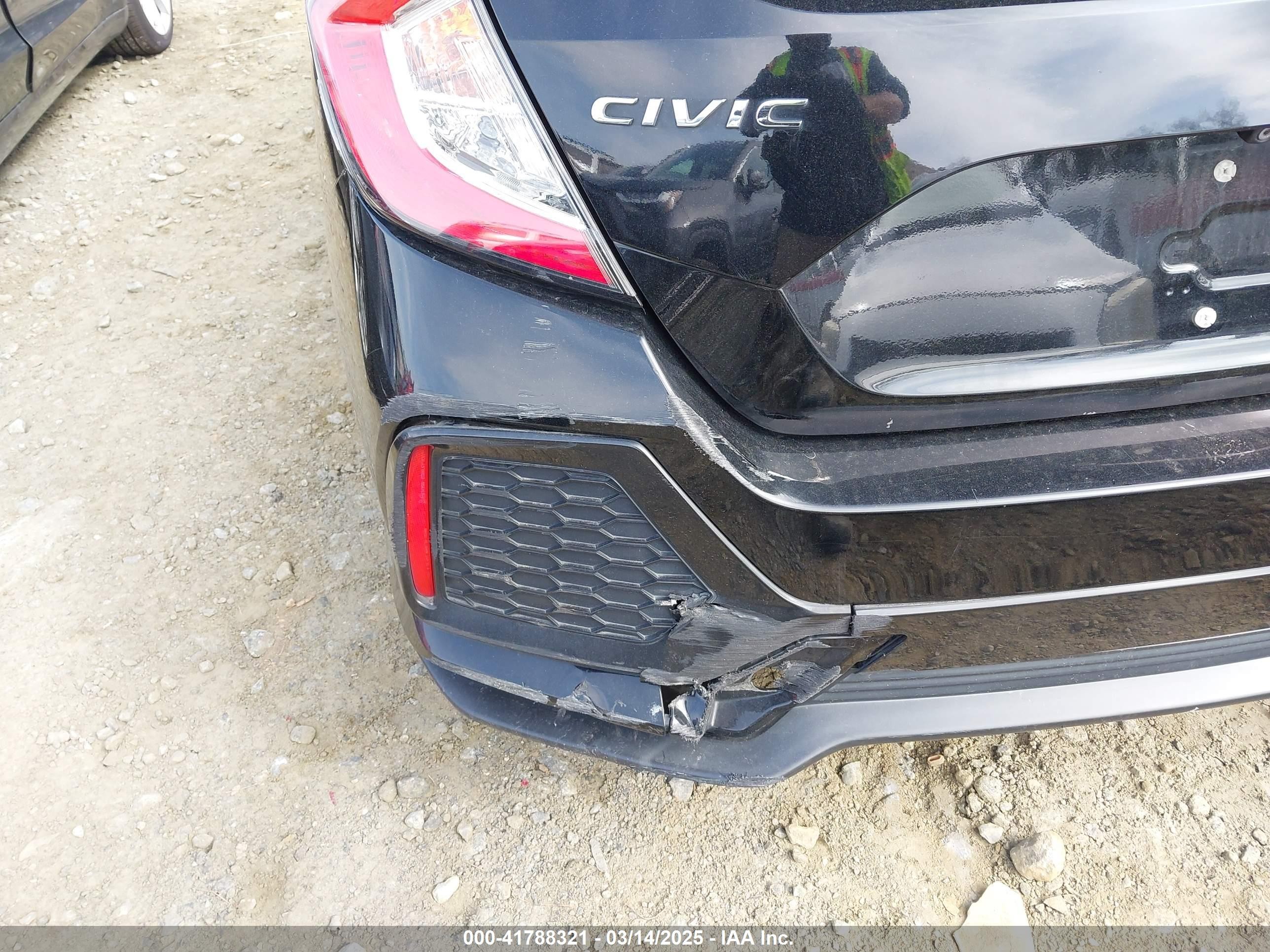 2018 Honda Civic Lx Черный vin: SHHFK7H28JU409092