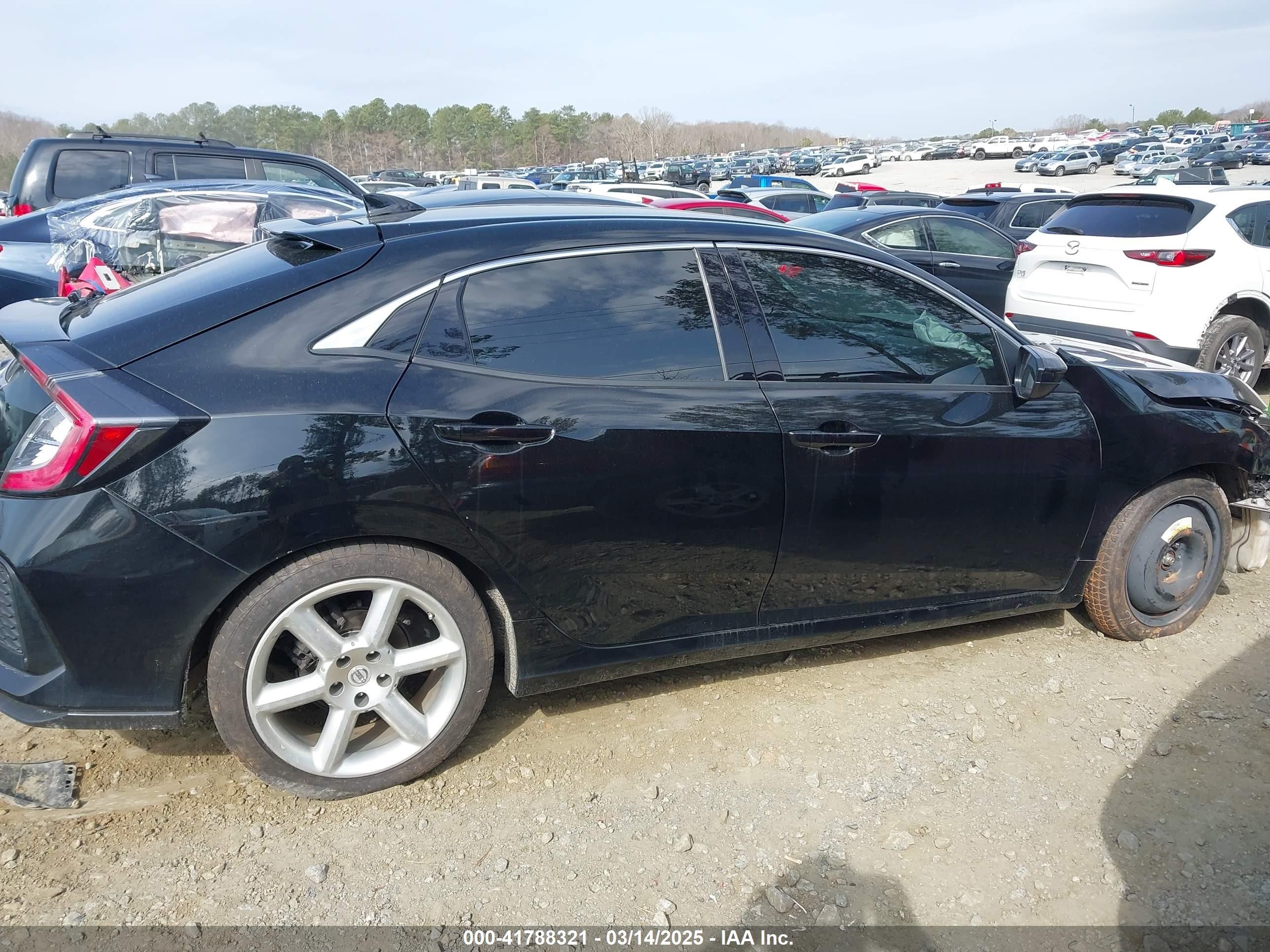 2018 Honda Civic Lx Черный vin: SHHFK7H28JU409092