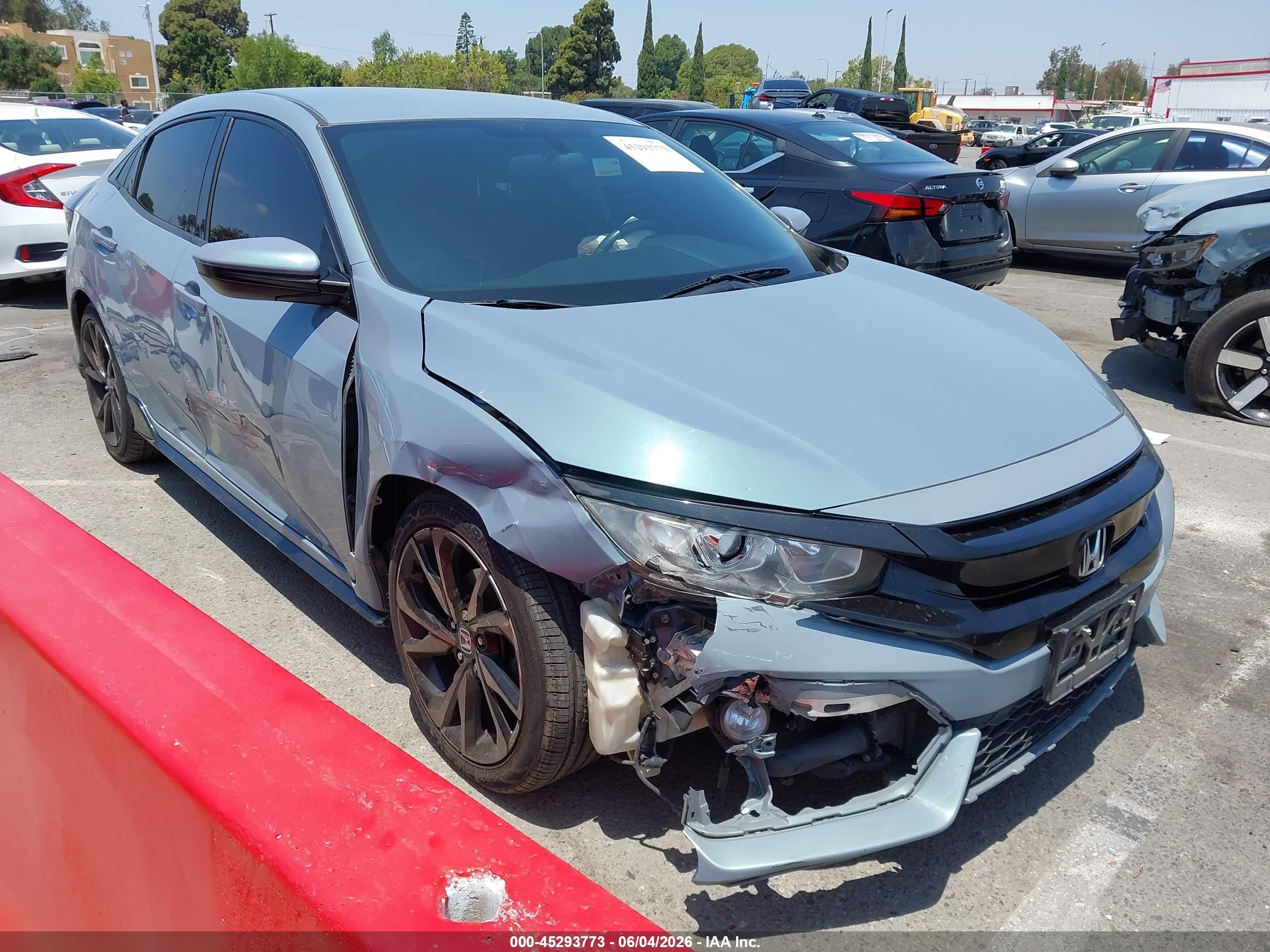 2018 Honda Civic Sport Gray vin: SHHFK7H41JU416628