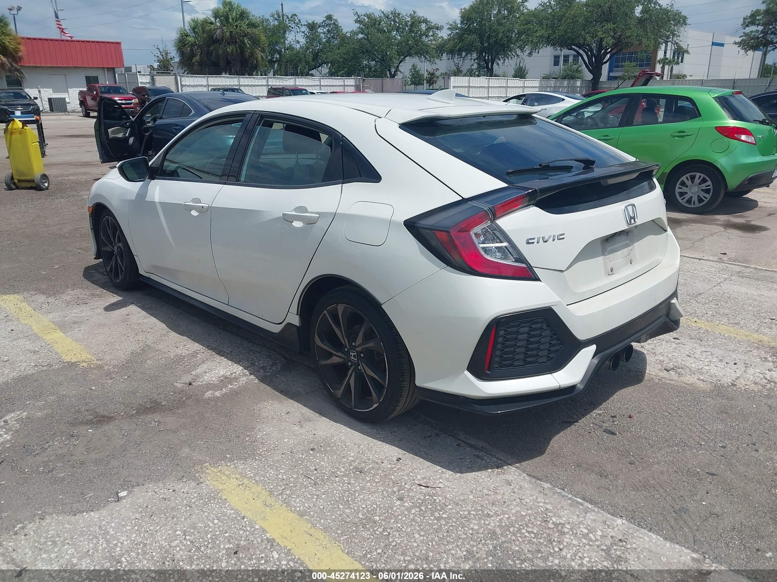 2017 Honda Civic Sport White vin: SHHFK7H45HU228527