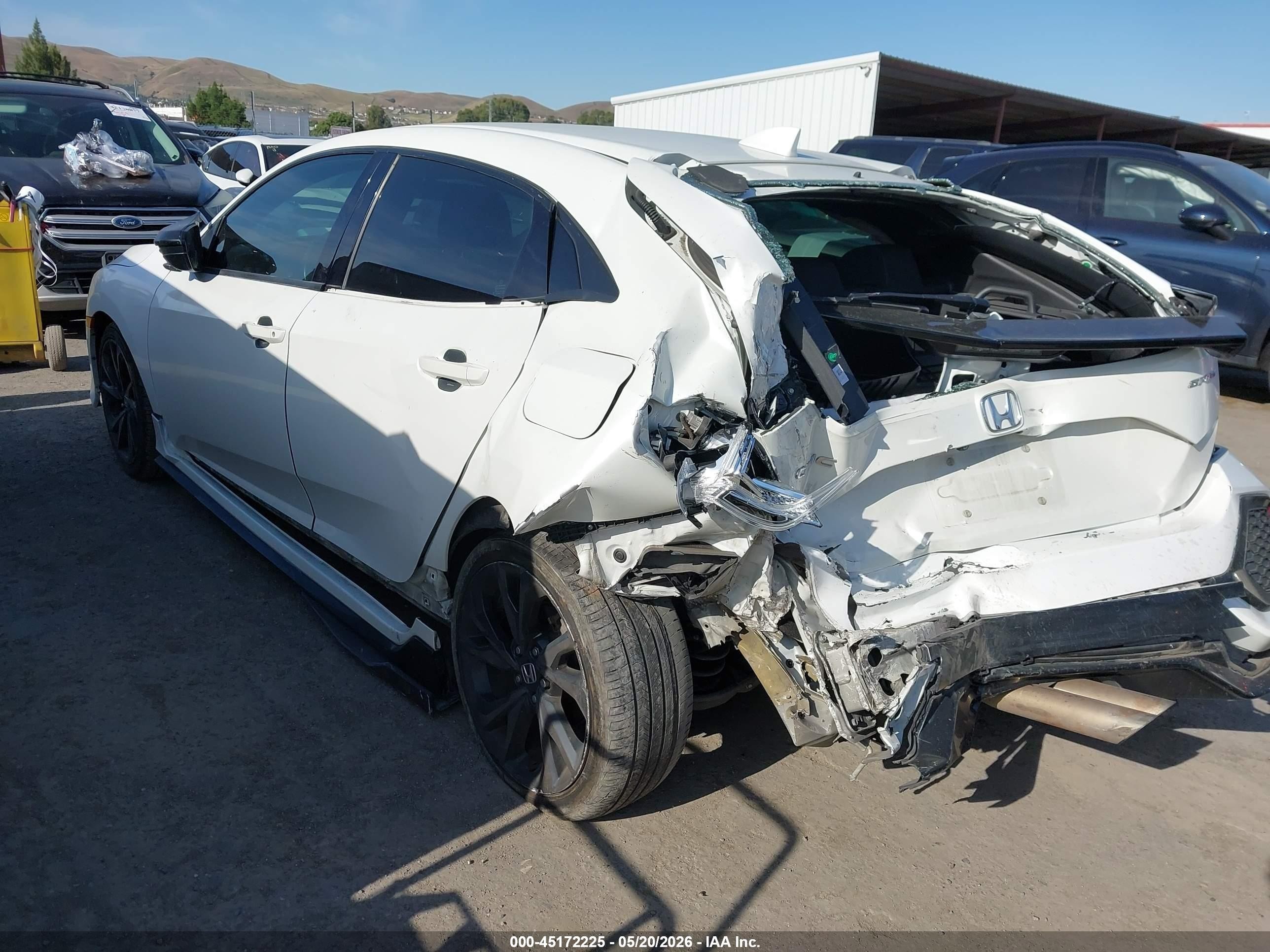 2019 Honda Civic Sport White vin: SHHFK7H47KU420569
