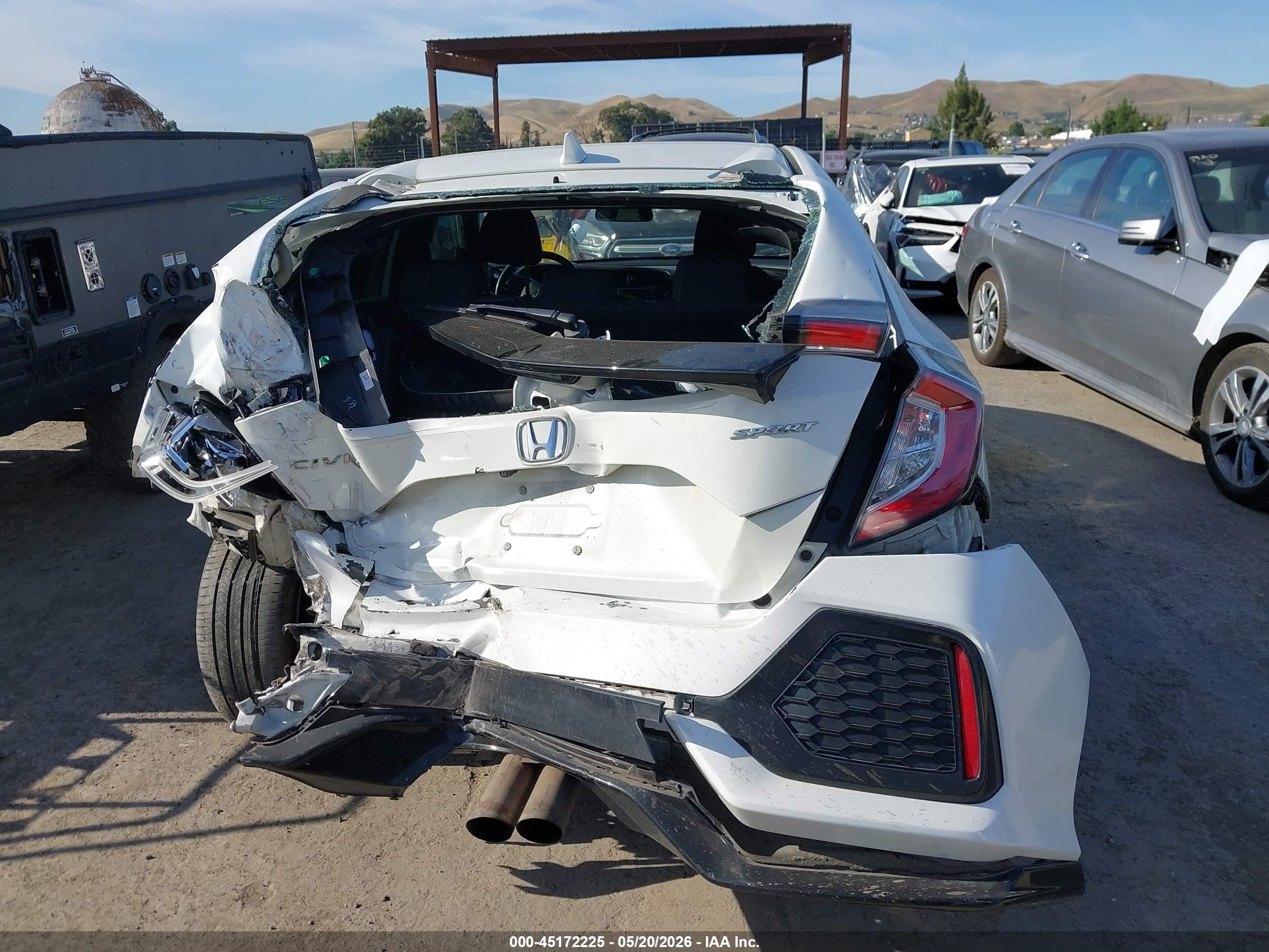 2019 Honda Civic Sport White vin: SHHFK7H47KU420569