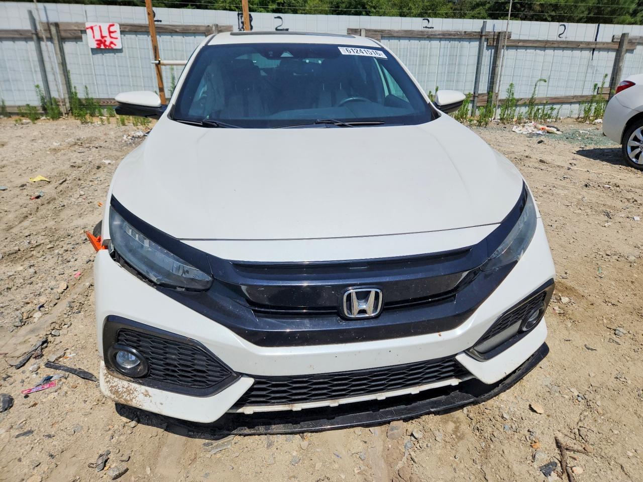 2018 Honda Civic Sport Touring White vin: SHHFK7H98JU213599