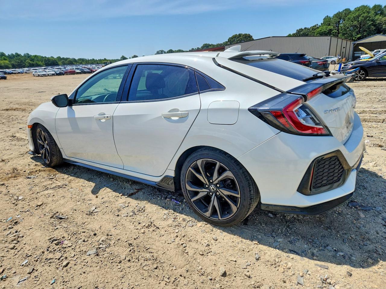 2018 Honda Civic Sport Touring White vin: SHHFK7H98JU213599