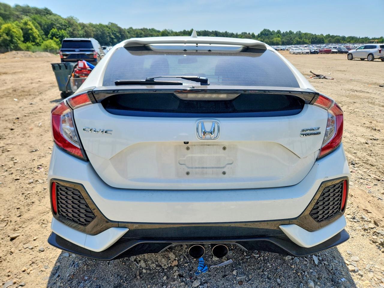 2018 Honda Civic Sport Touring White vin: SHHFK7H98JU213599