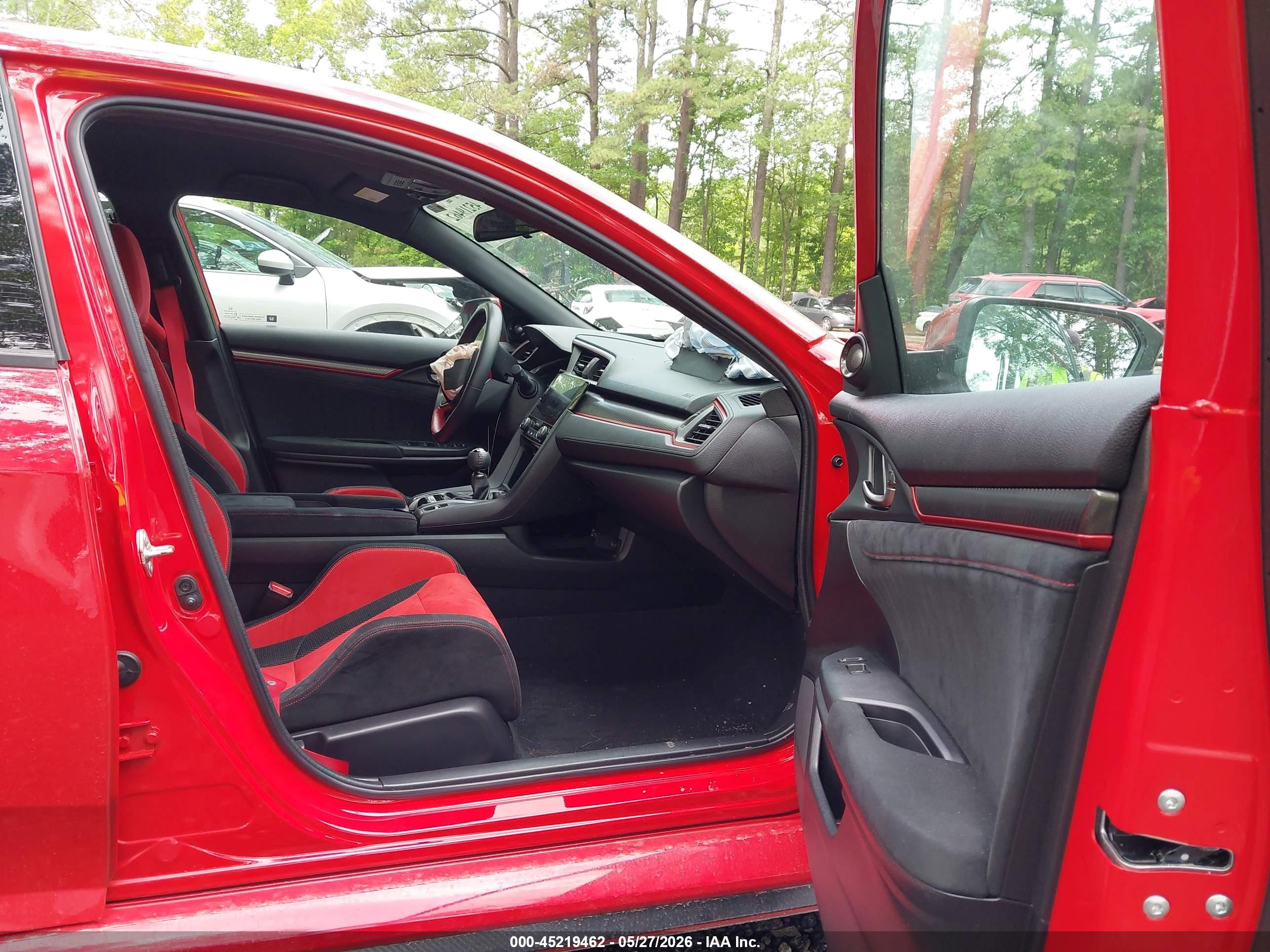 2018 Honda Civic Type R Touring Red vin: SHHFK8G75JU201108