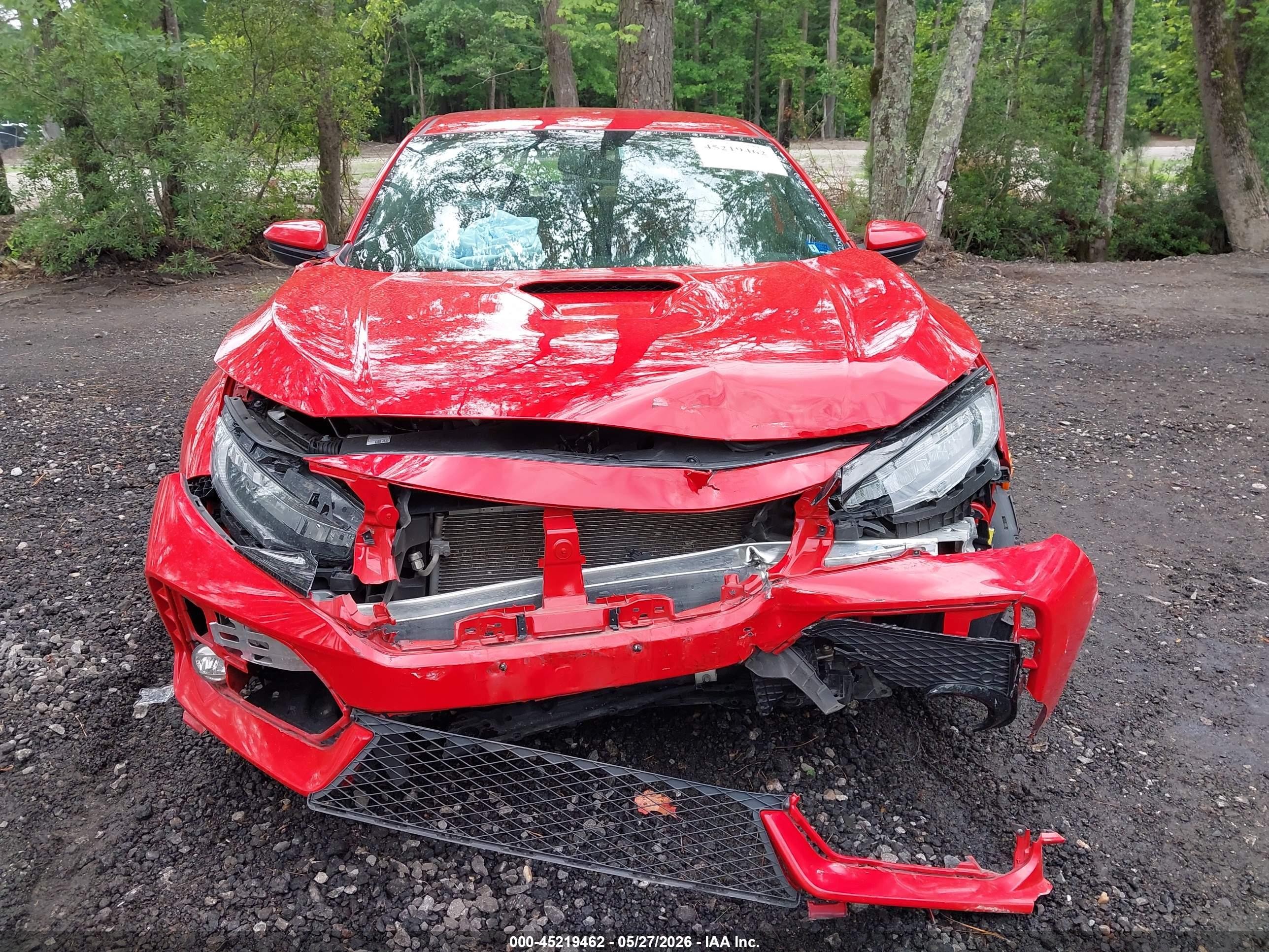 2018 Honda Civic Type R Touring Red vin: SHHFK8G75JU201108