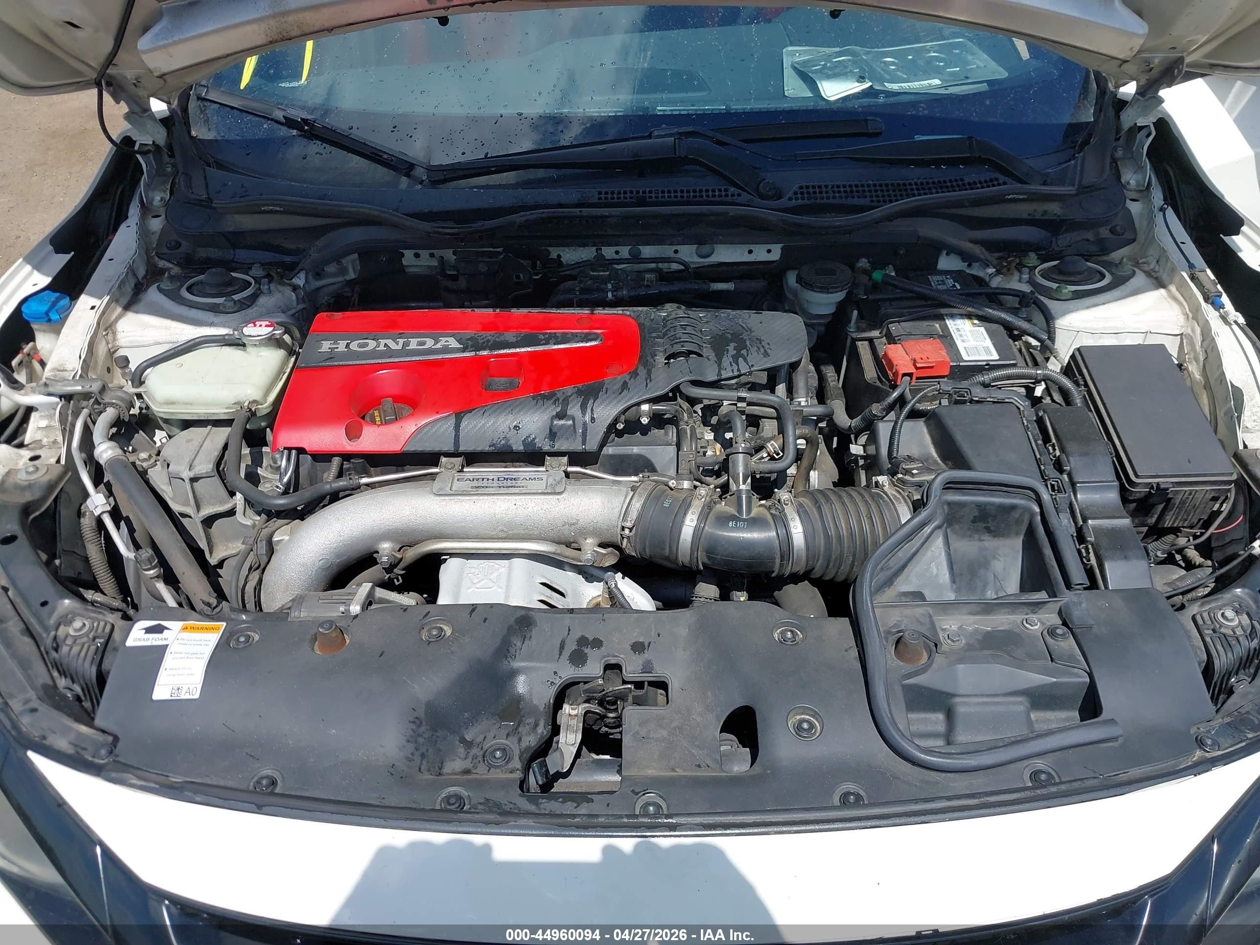 2018 Honda Civic Type R Touring White vin: SHHFK8G75JU203733