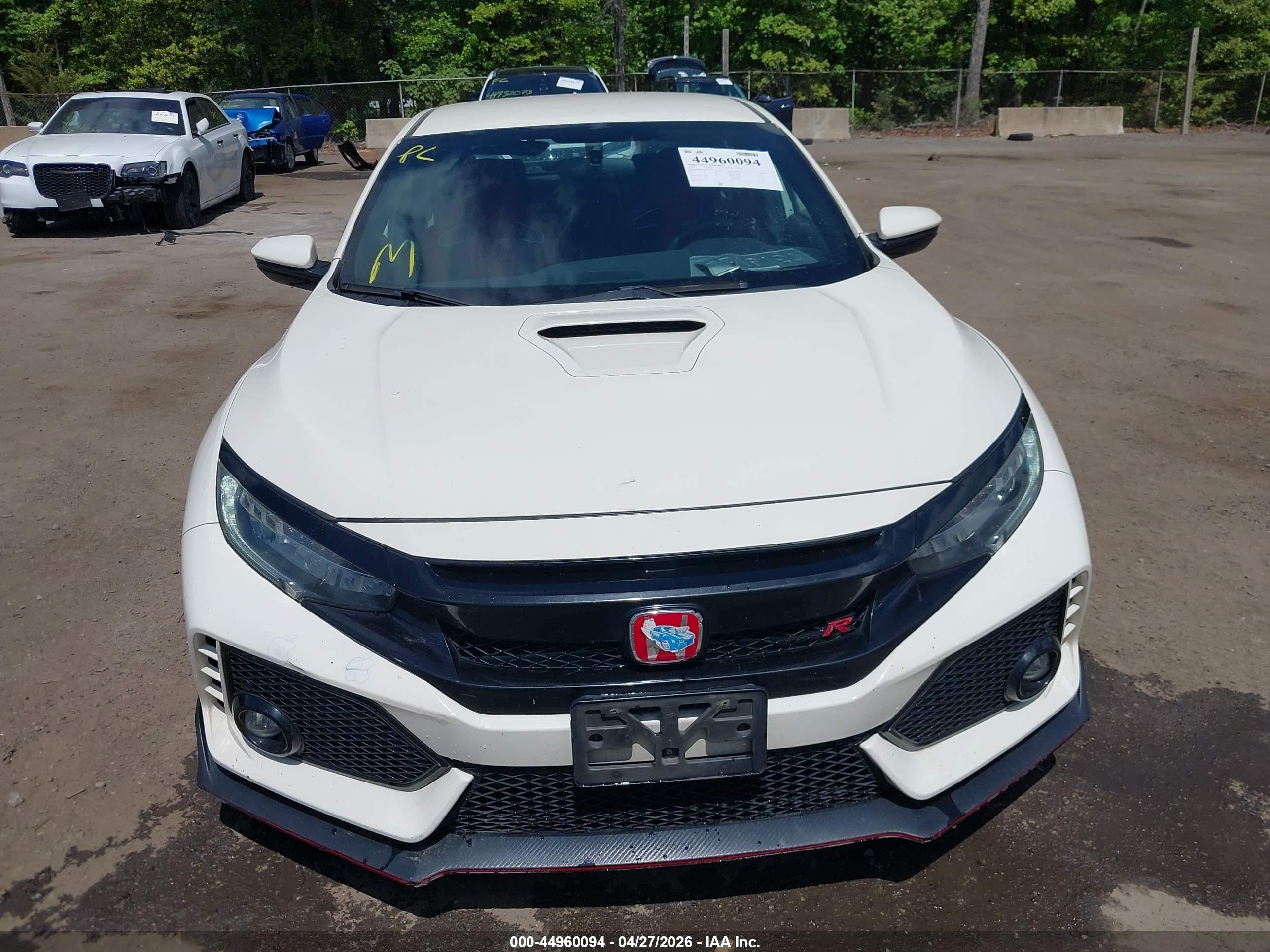 2018 Honda Civic Type R Touring White vin: SHHFK8G75JU203733