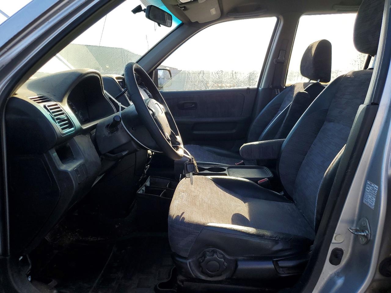 2002 Honda Cr-v Lx Серебряный vin: SHSRD68482U000444